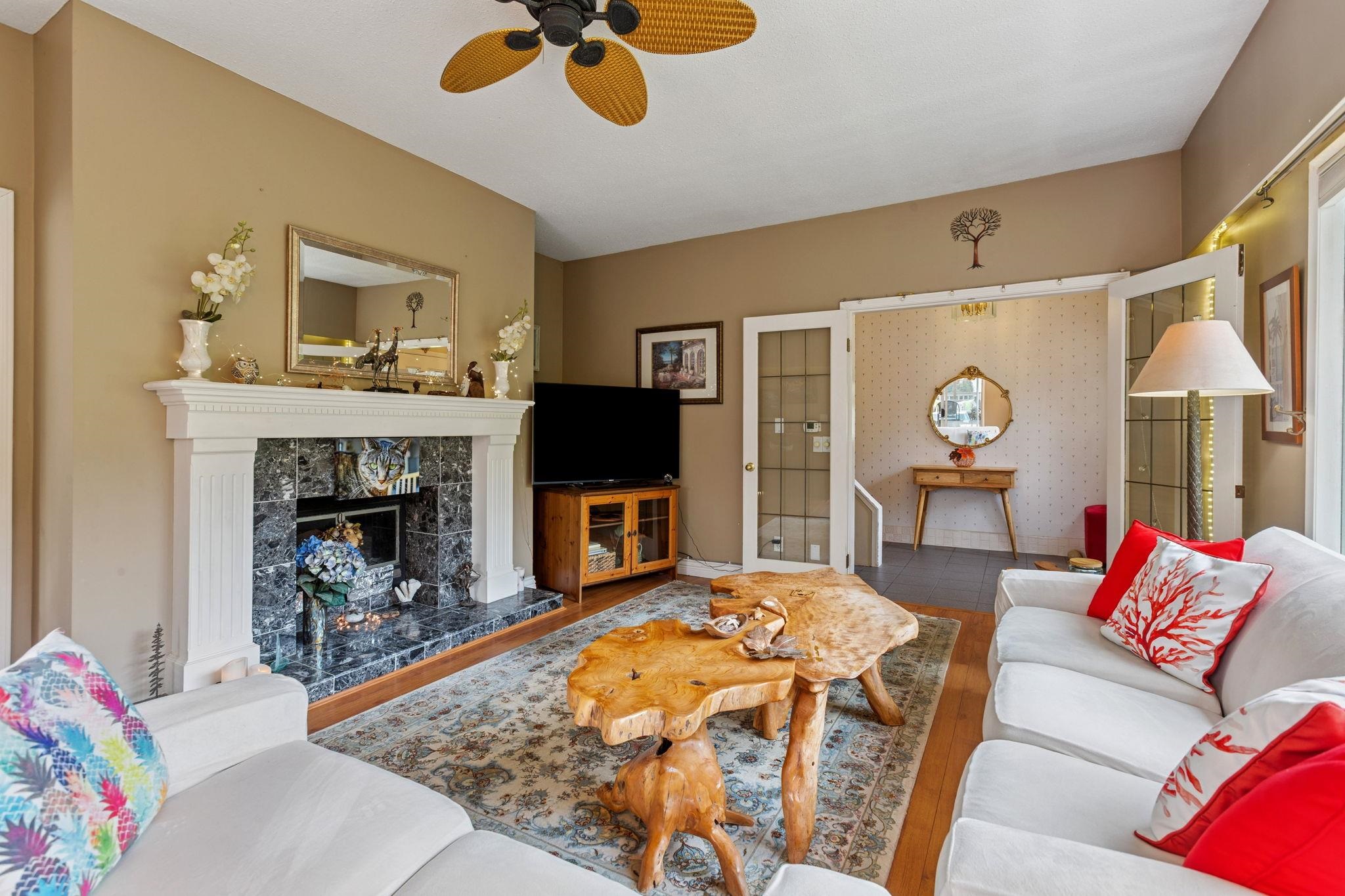 5607 EAGLE HARBOUR ROAD