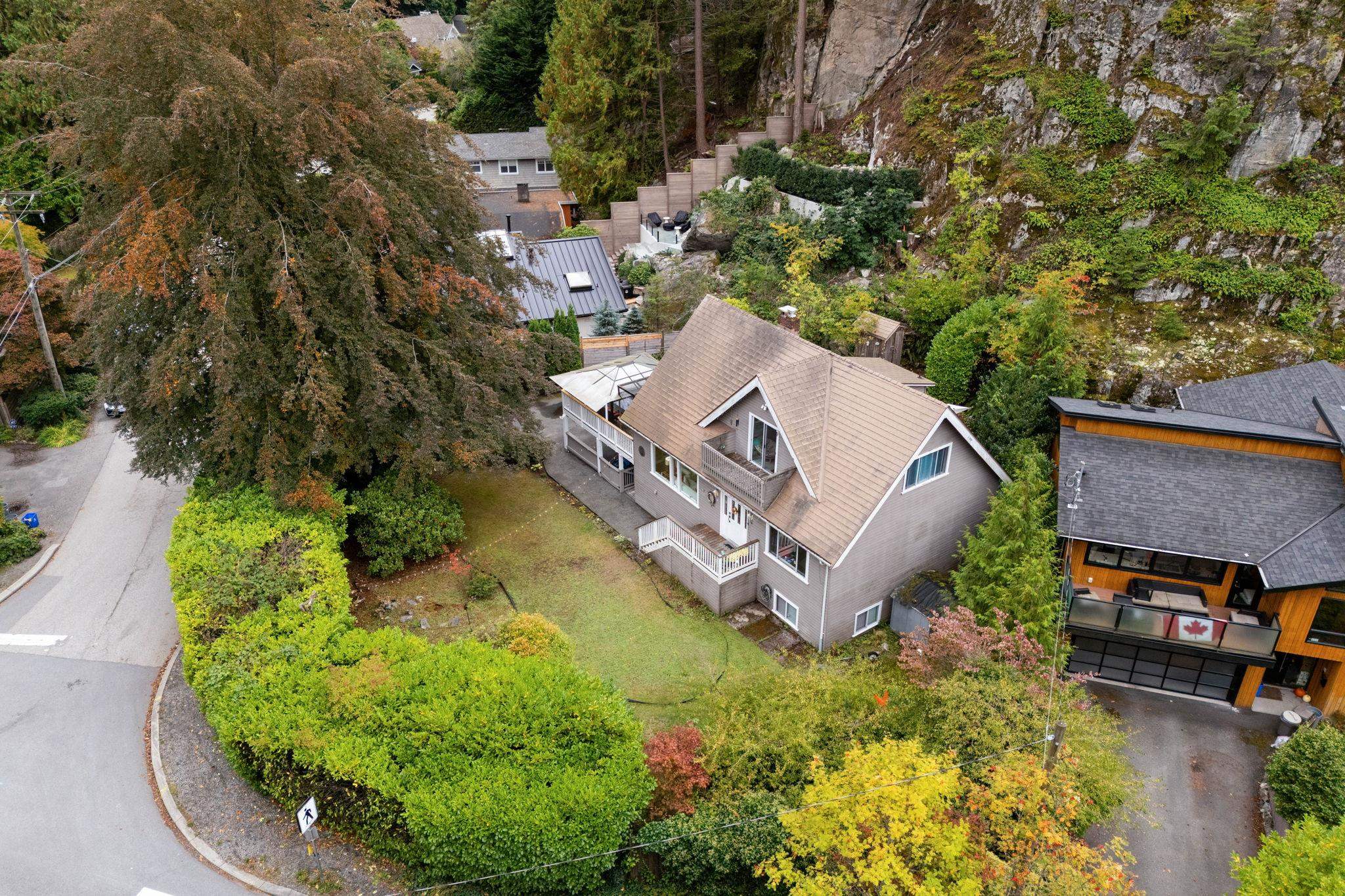 5607 EAGLE HARBOUR ROAD