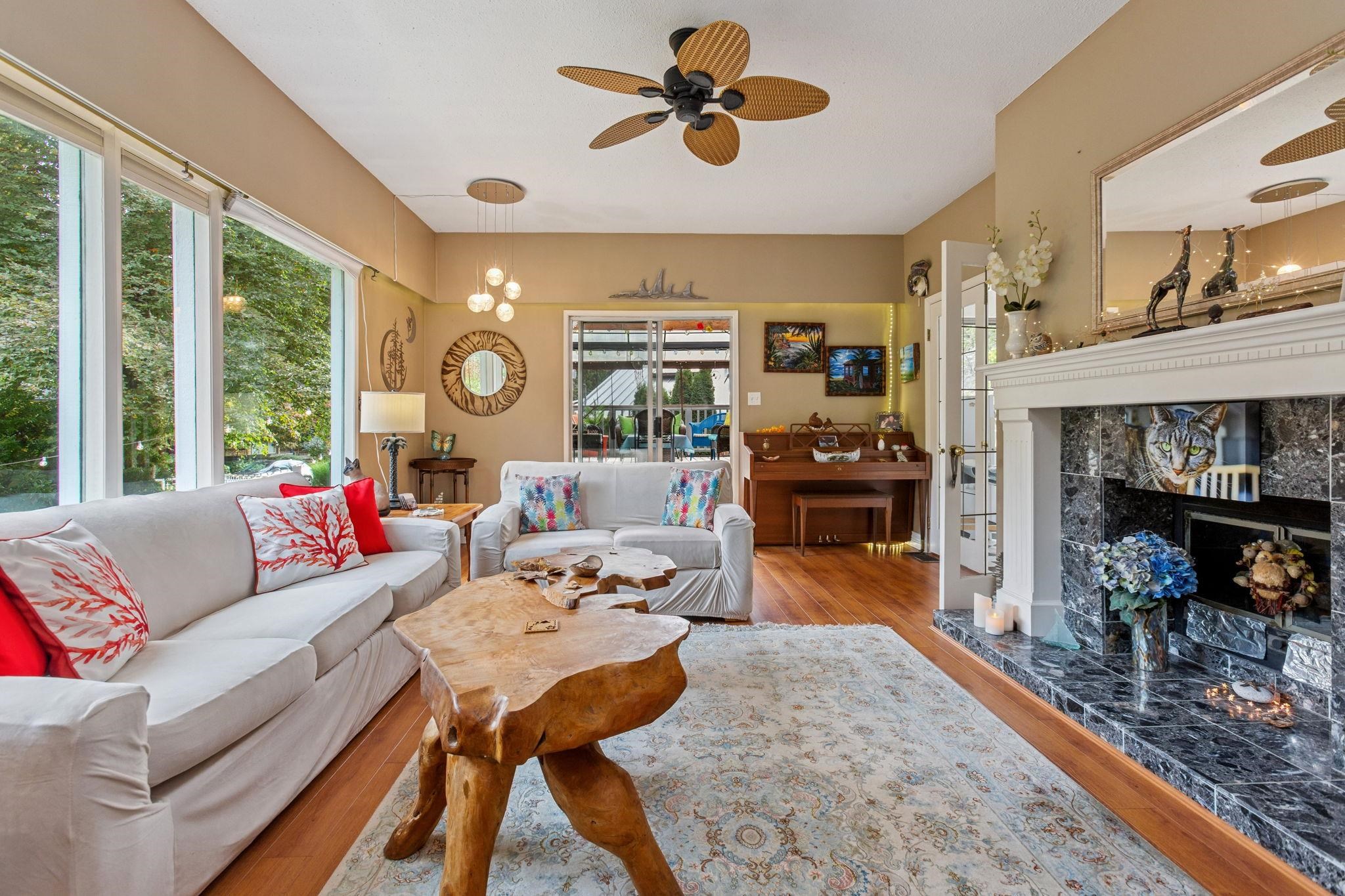 5607 EAGLE HARBOUR ROAD