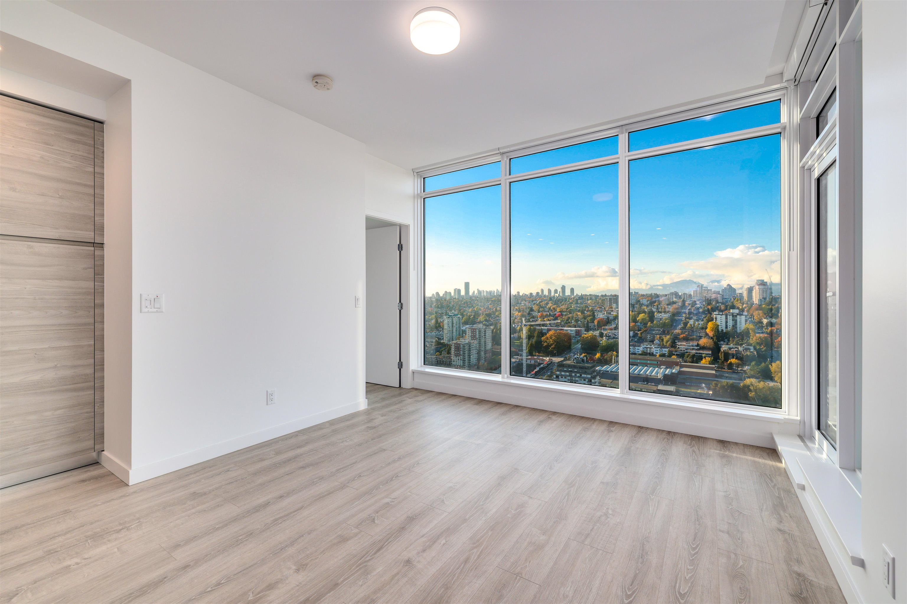3504 680 QUAYSIDE DRIVE