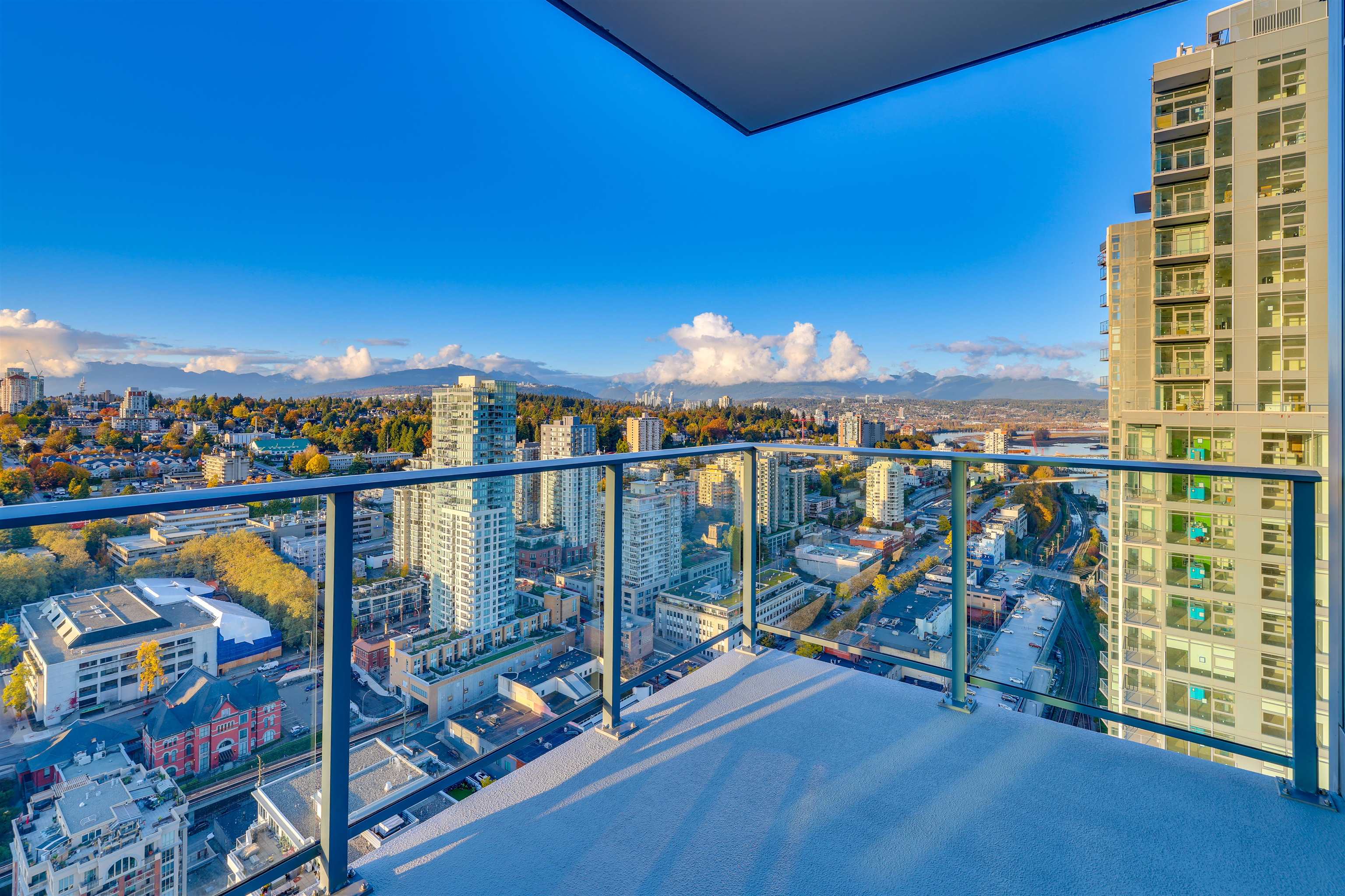 3504 680 QUAYSIDE DRIVE