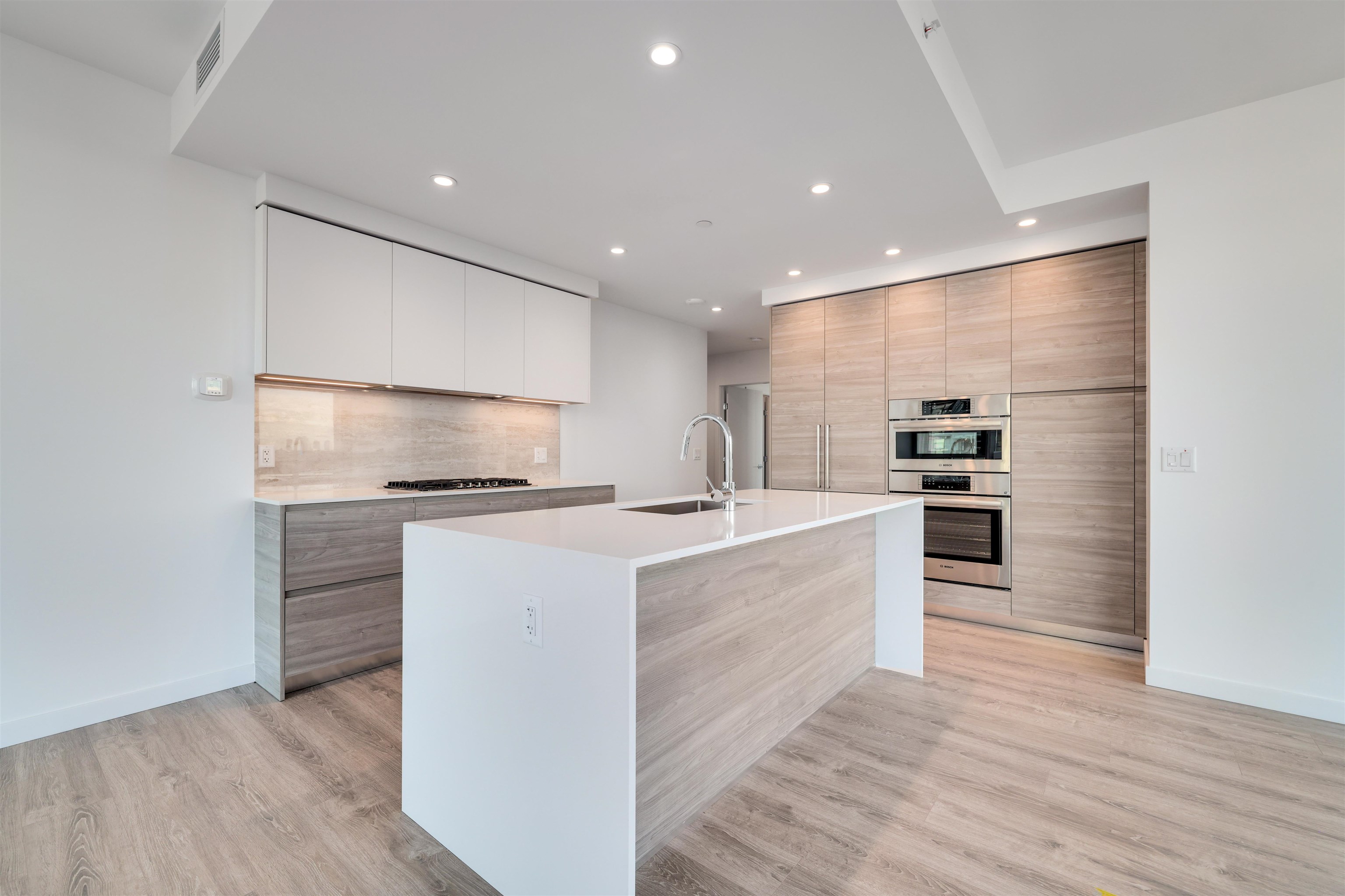 3504 680 QUAYSIDE DRIVE