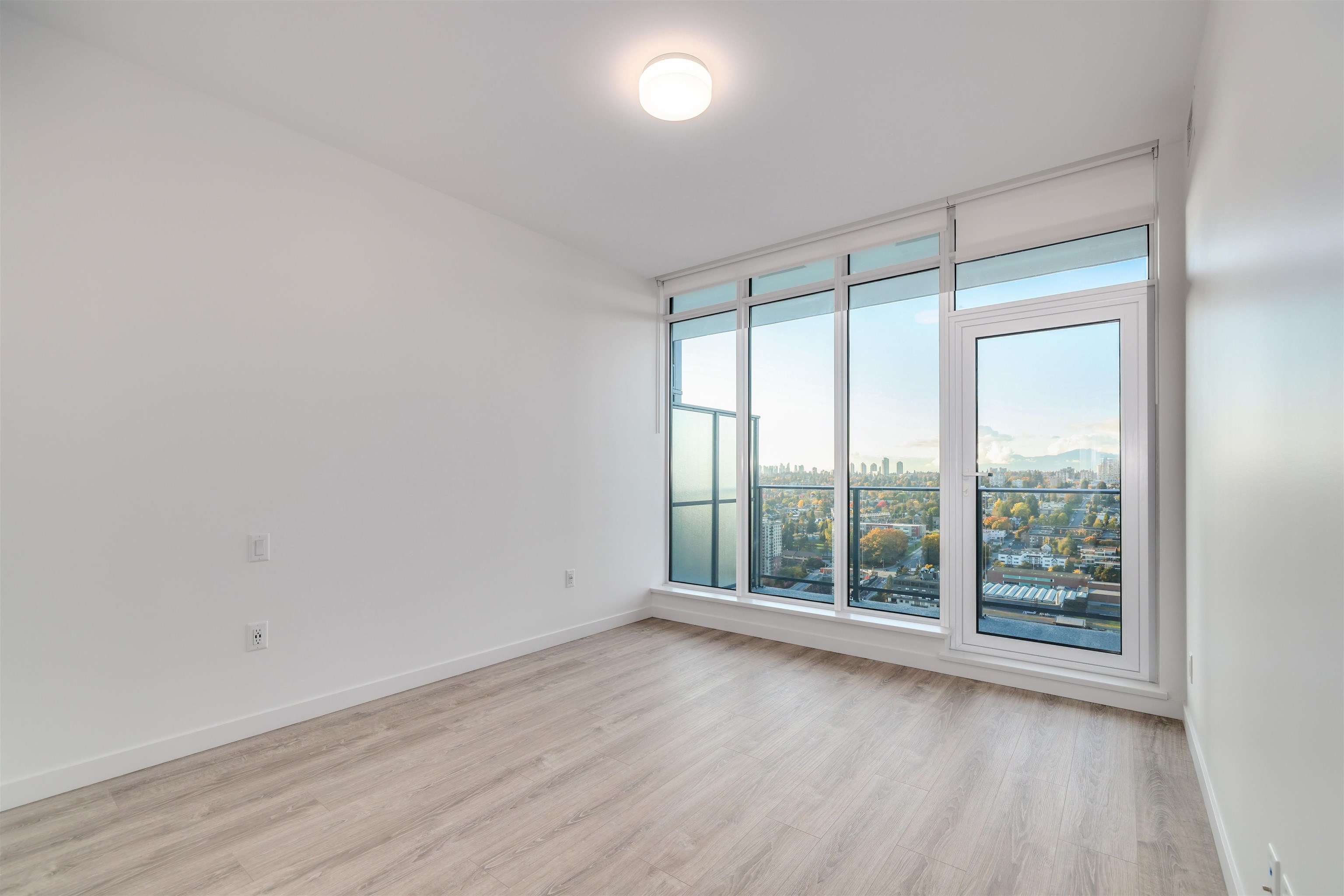 3504 680 QUAYSIDE DRIVE