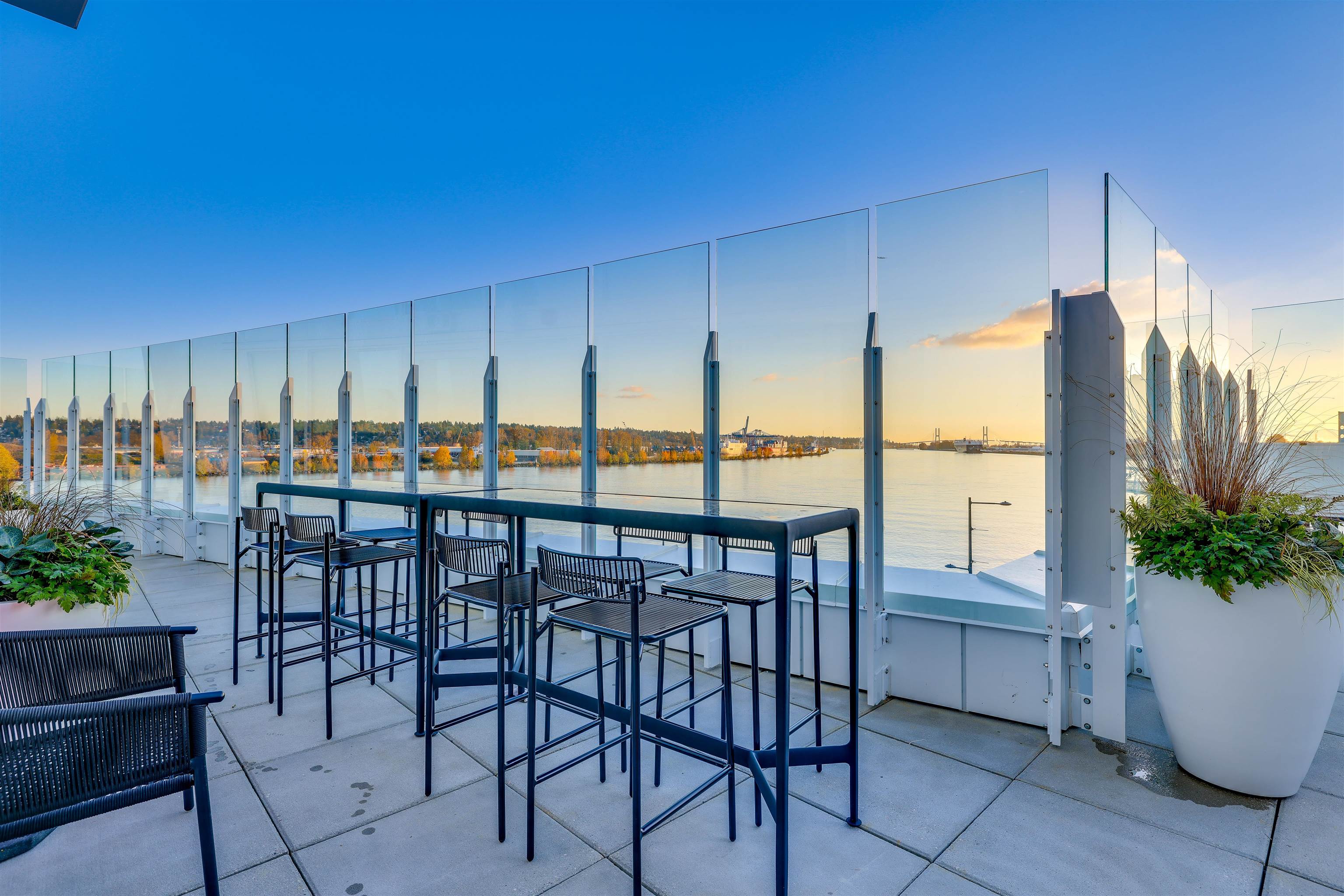 3504 680 QUAYSIDE DRIVE