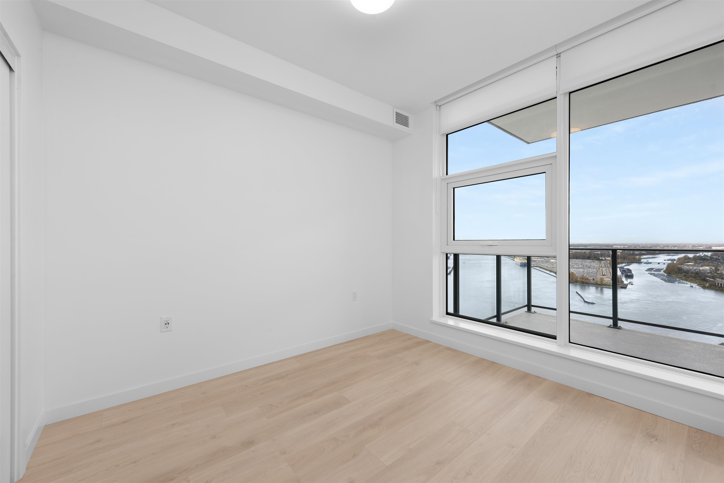 4001 680 QUAYSIDE DRIVE