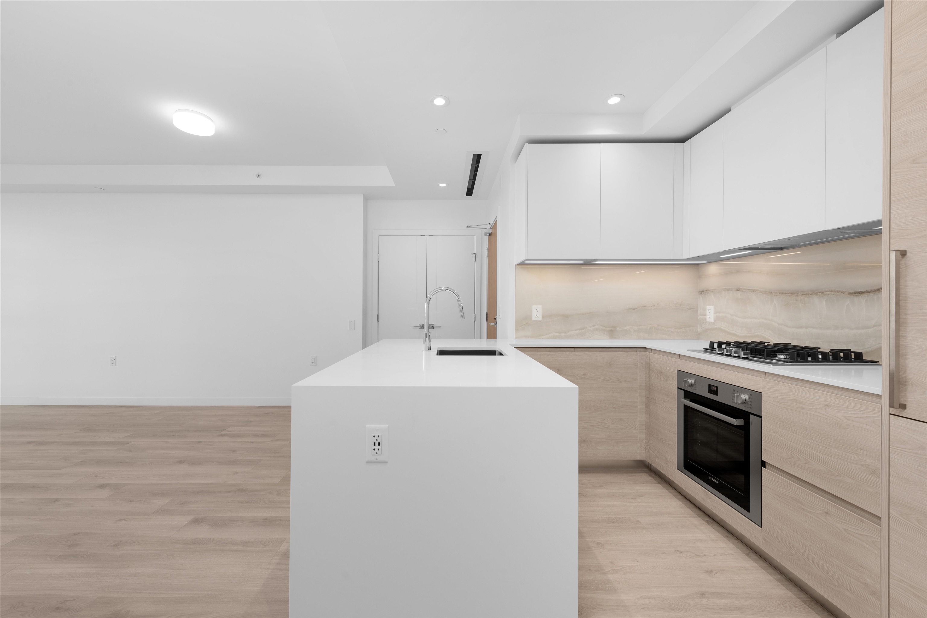 4001 680 QUAYSIDE DRIVE