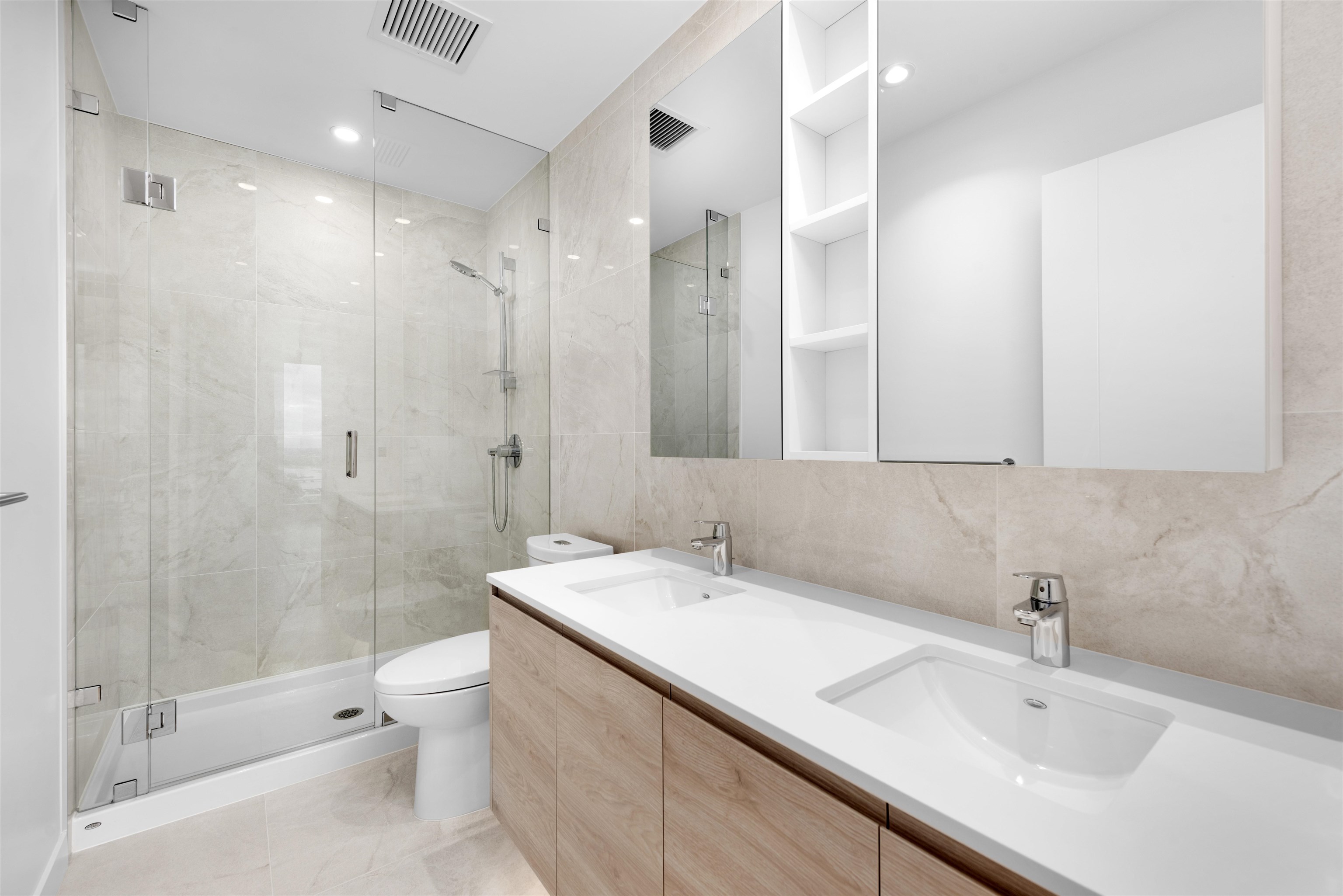 4001 680 QUAYSIDE DRIVE