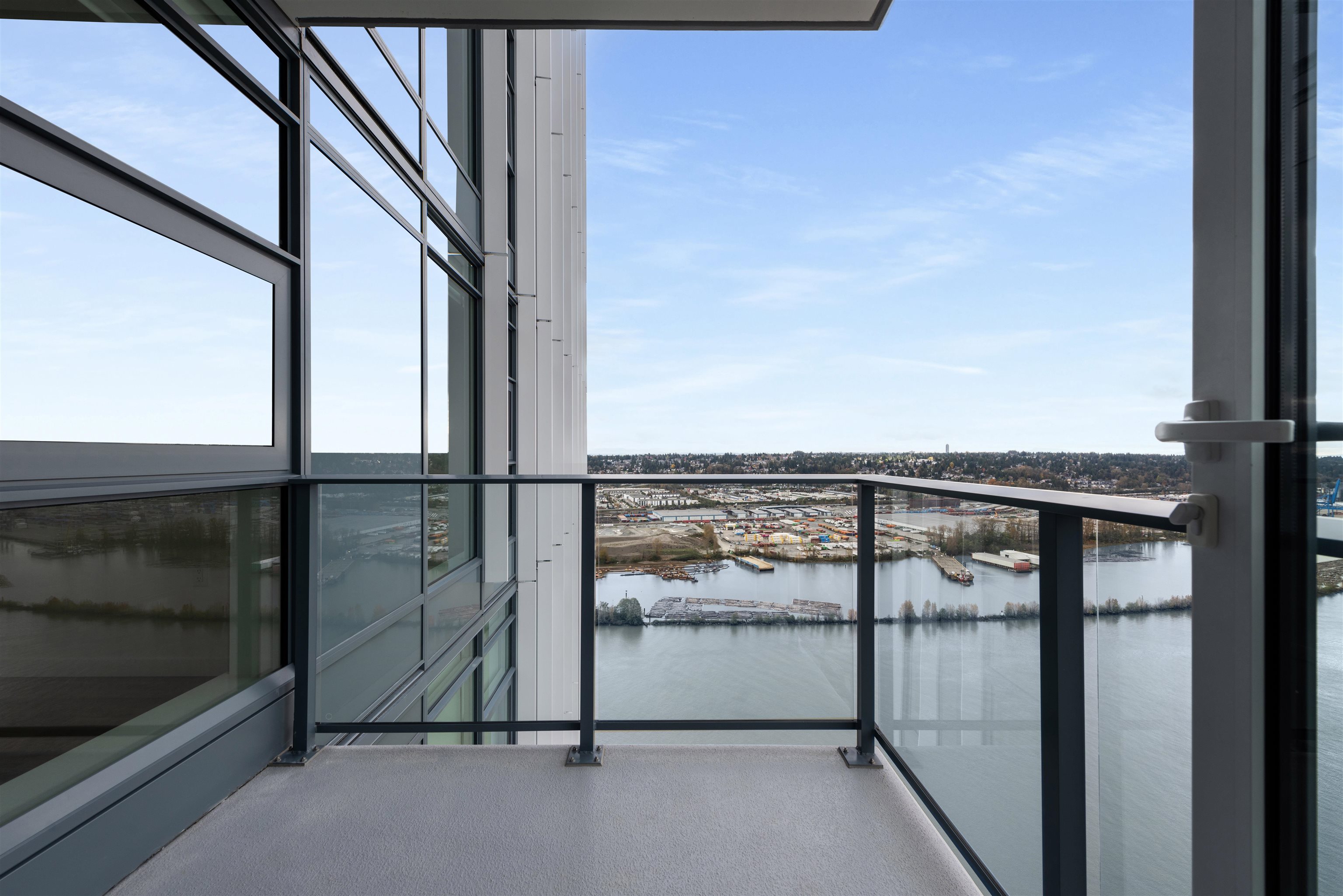 4001 680 QUAYSIDE DRIVE