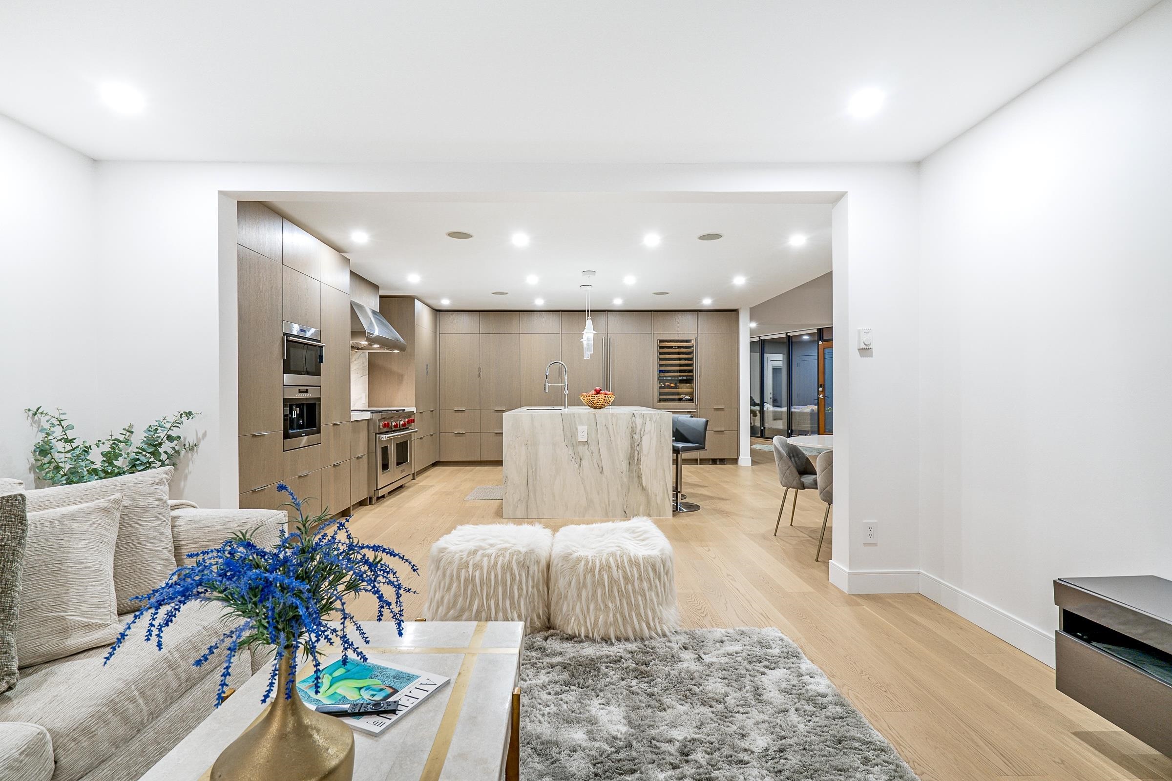 4125 BURKEHILL PLACE