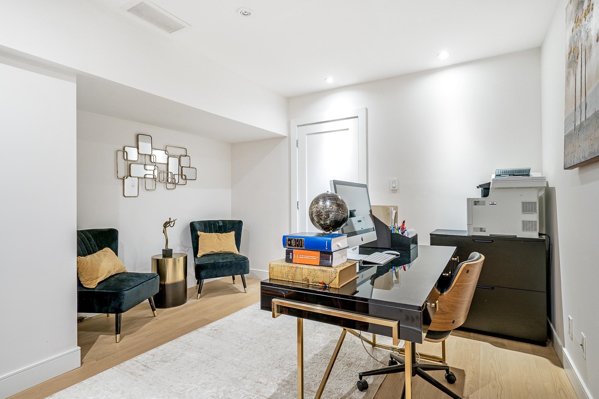 4125 BURKEHILL PLACE