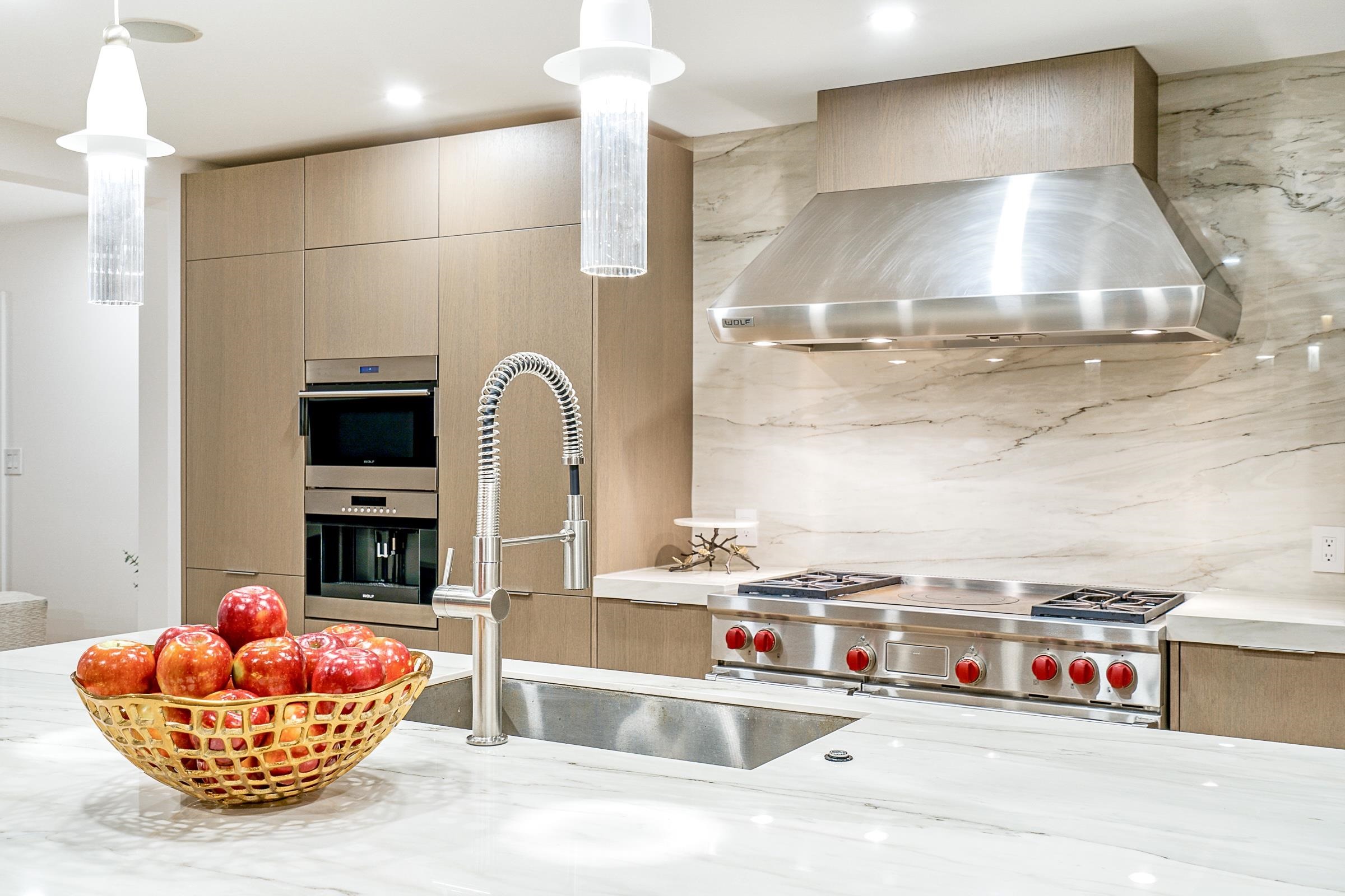 4125 BURKEHILL PLACE