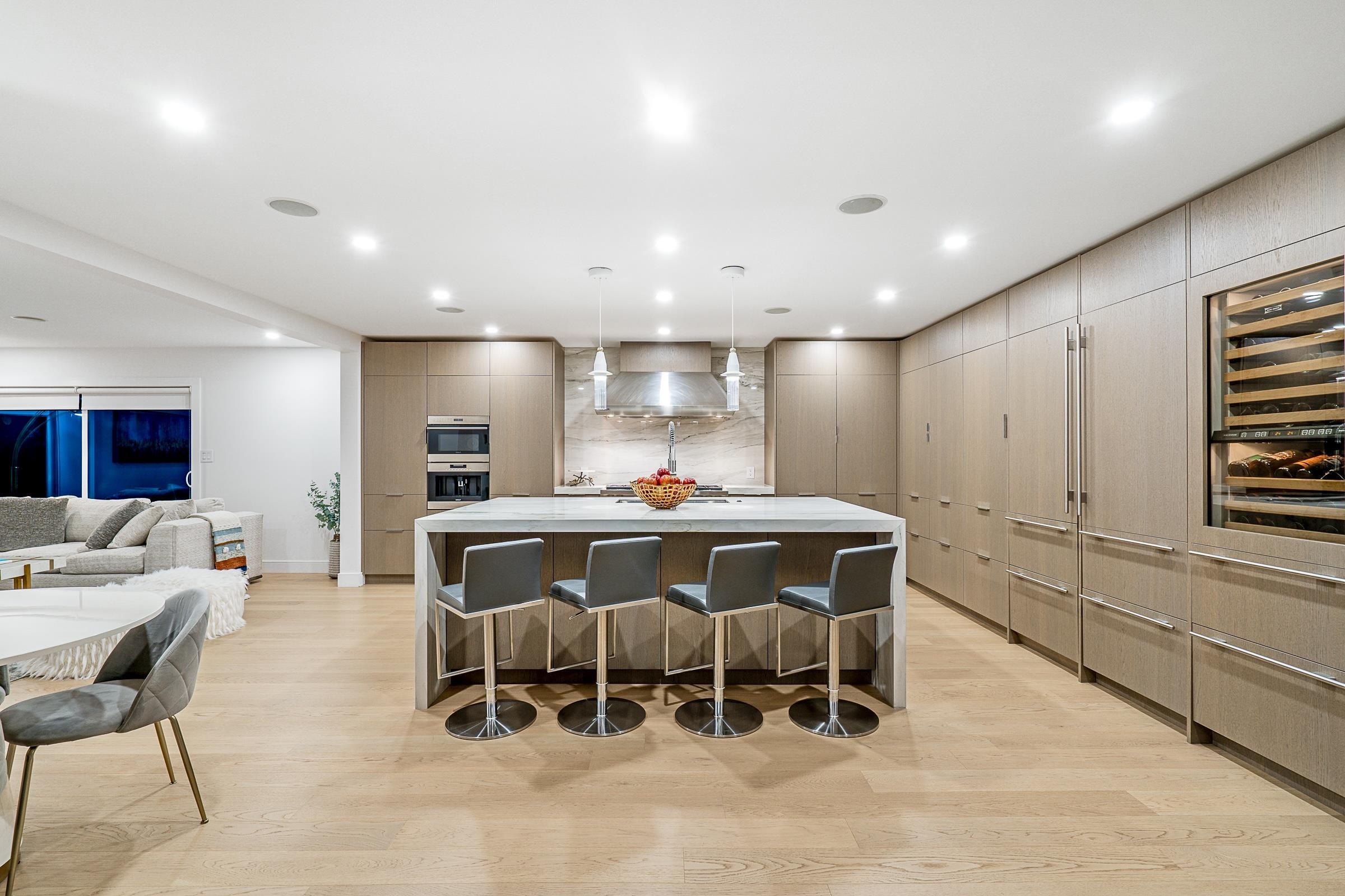 4125 BURKEHILL PLACE