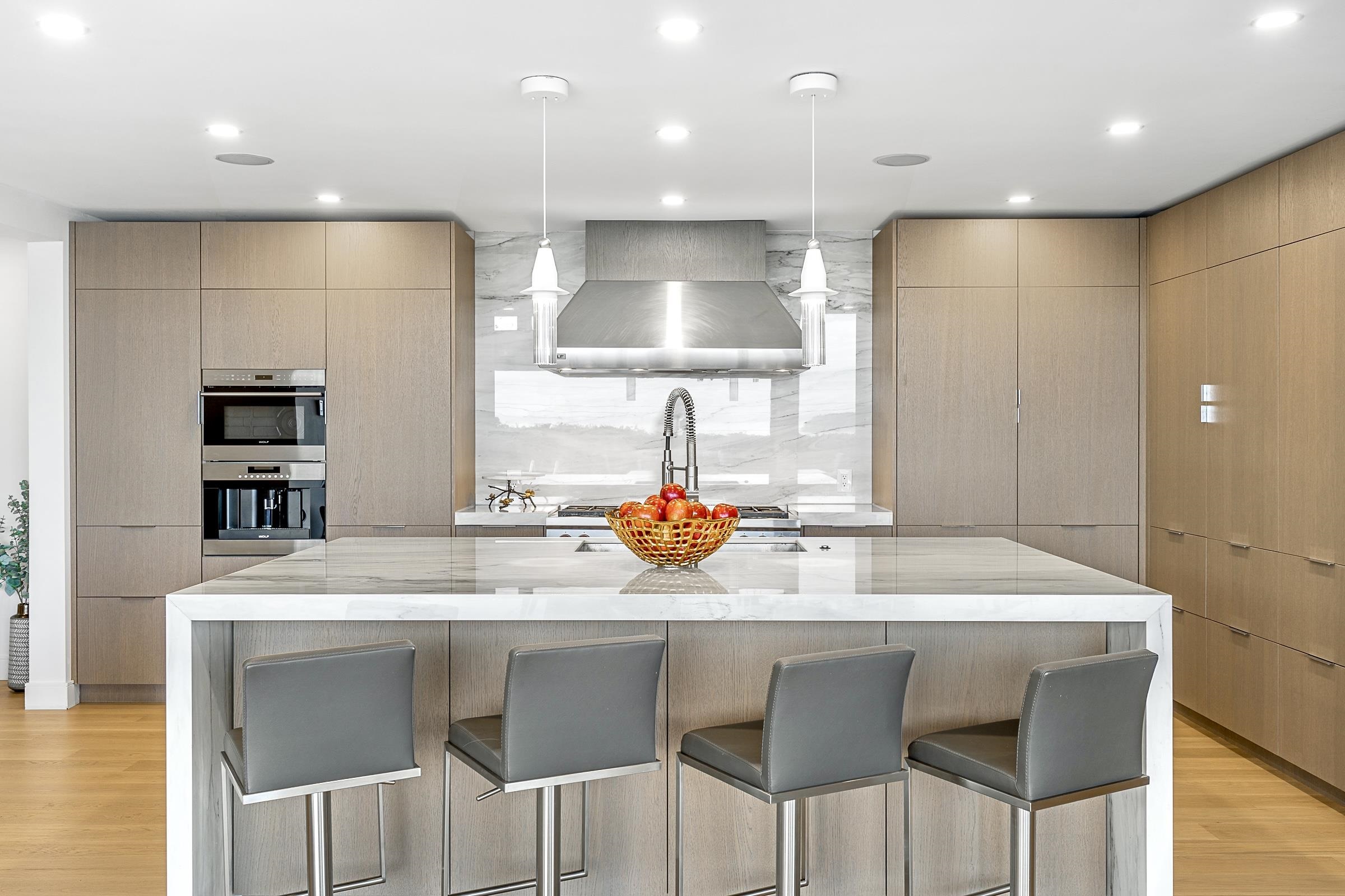 4125 BURKEHILL PLACE