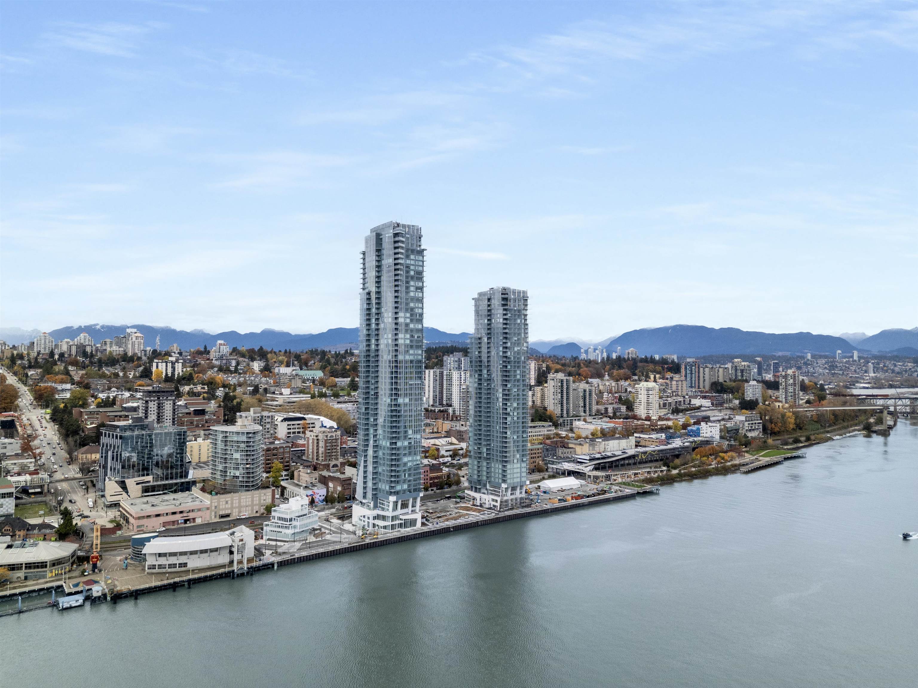 4008 680 QUAYSIDE DRIVE