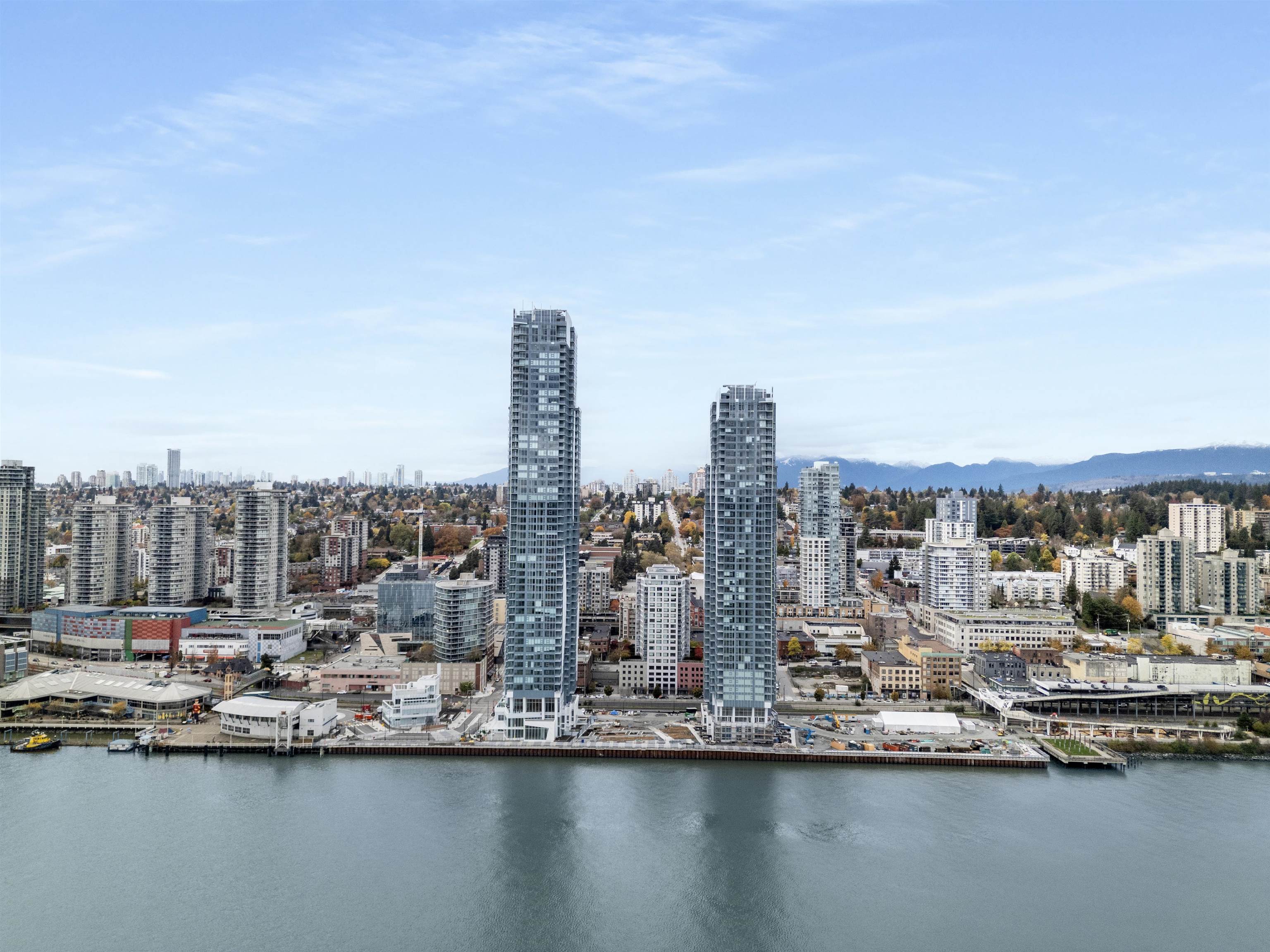 4008 680 QUAYSIDE DRIVE