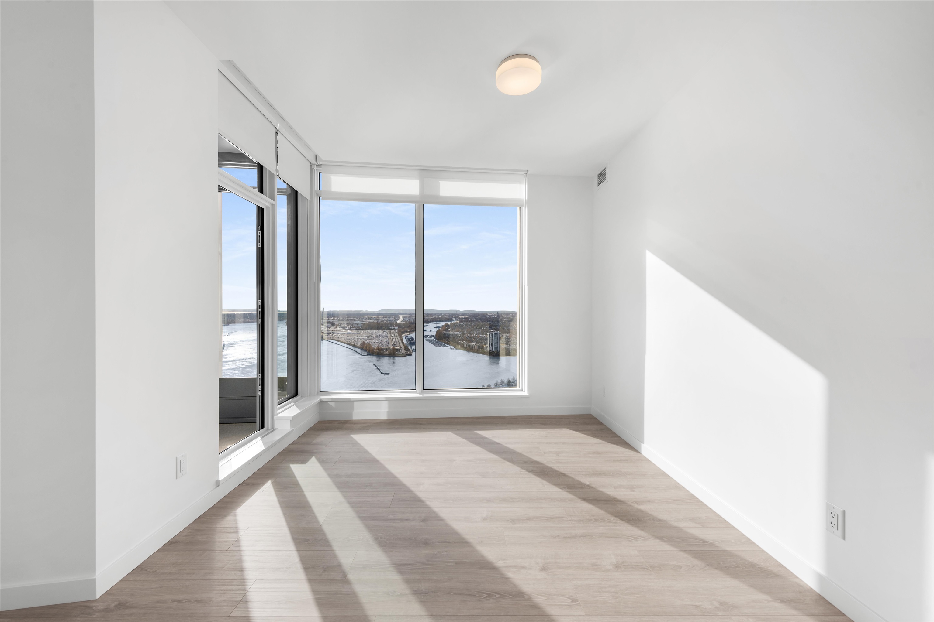 4008 680 QUAYSIDE DRIVE