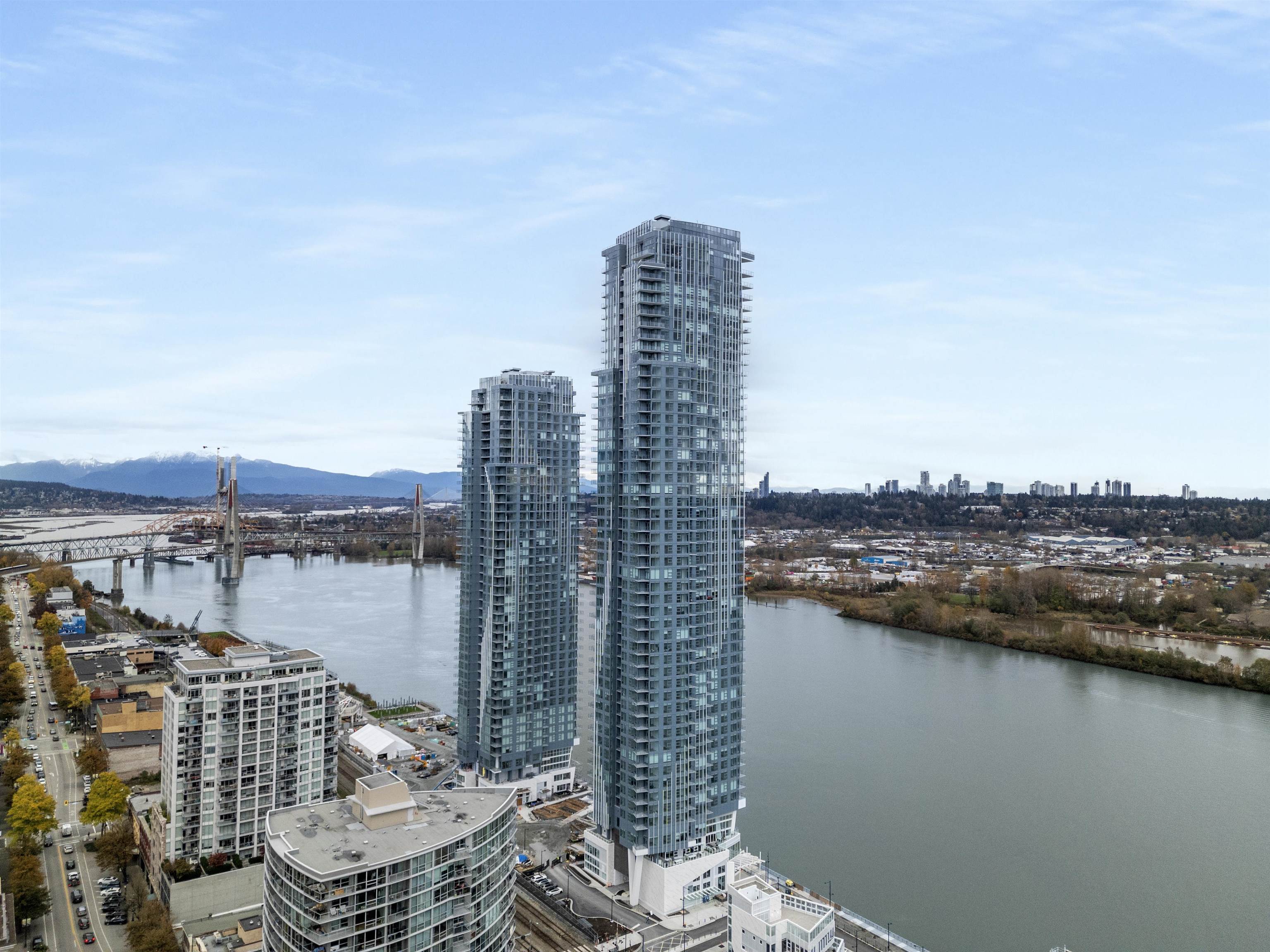 4008 680 QUAYSIDE DRIVE