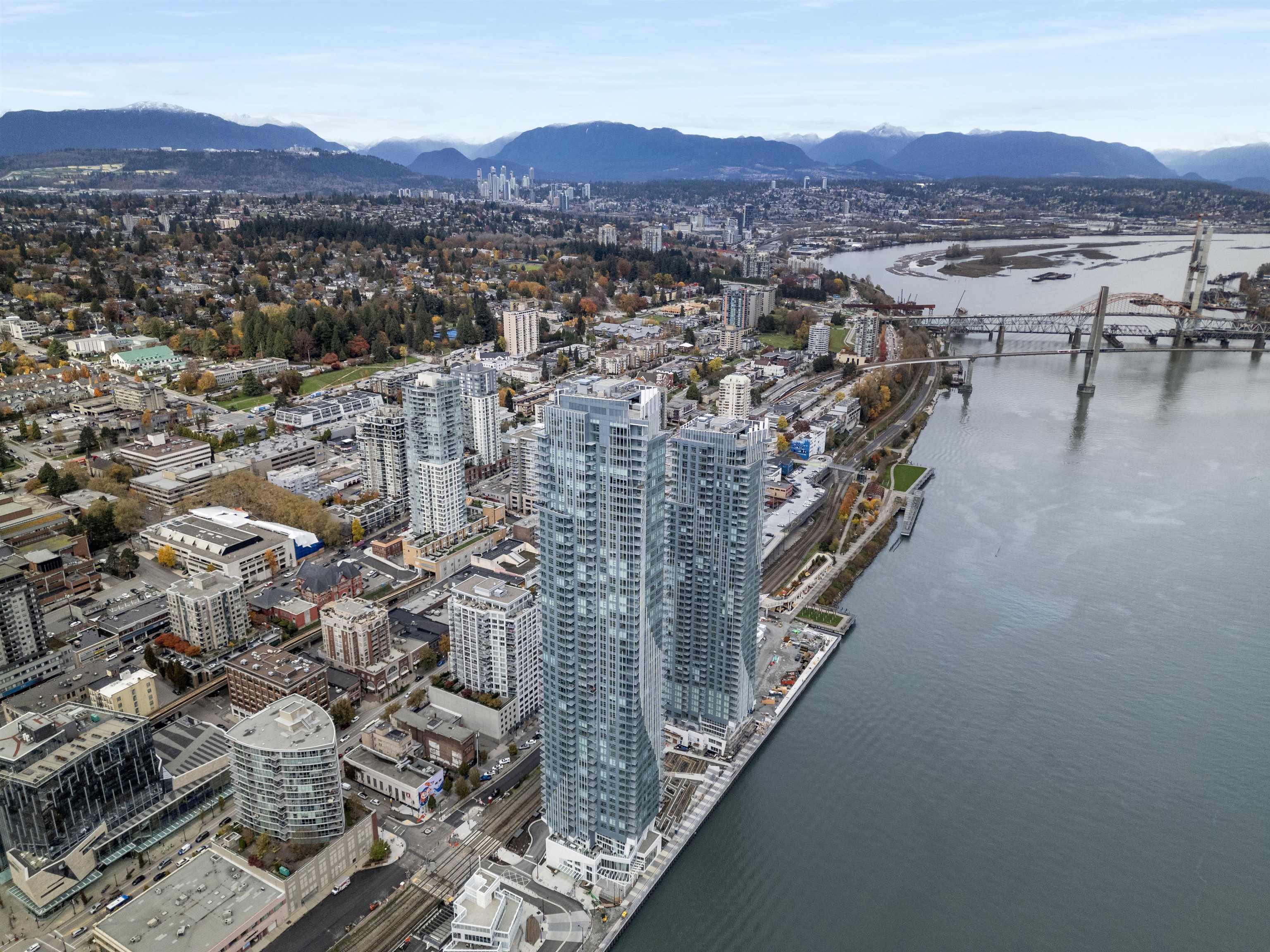 4008 680 QUAYSIDE DRIVE