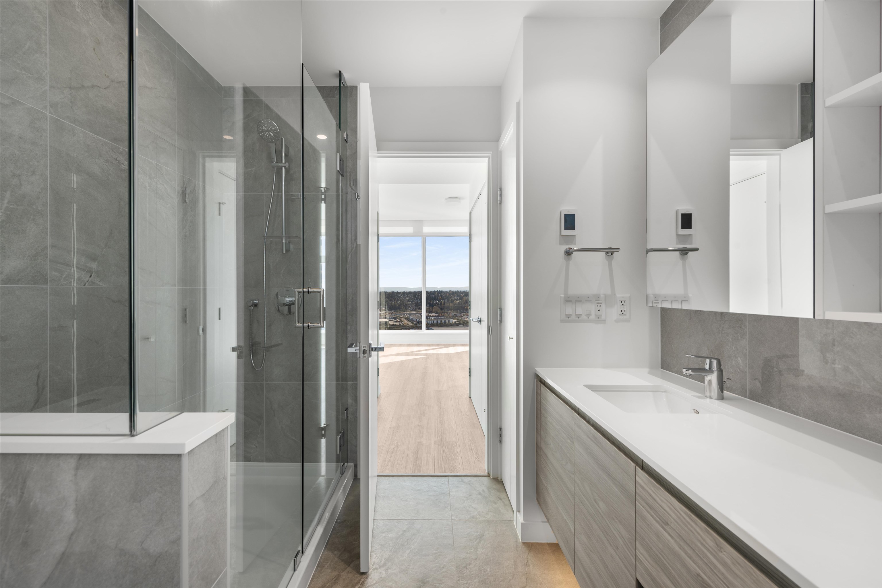 4008 680 QUAYSIDE DRIVE