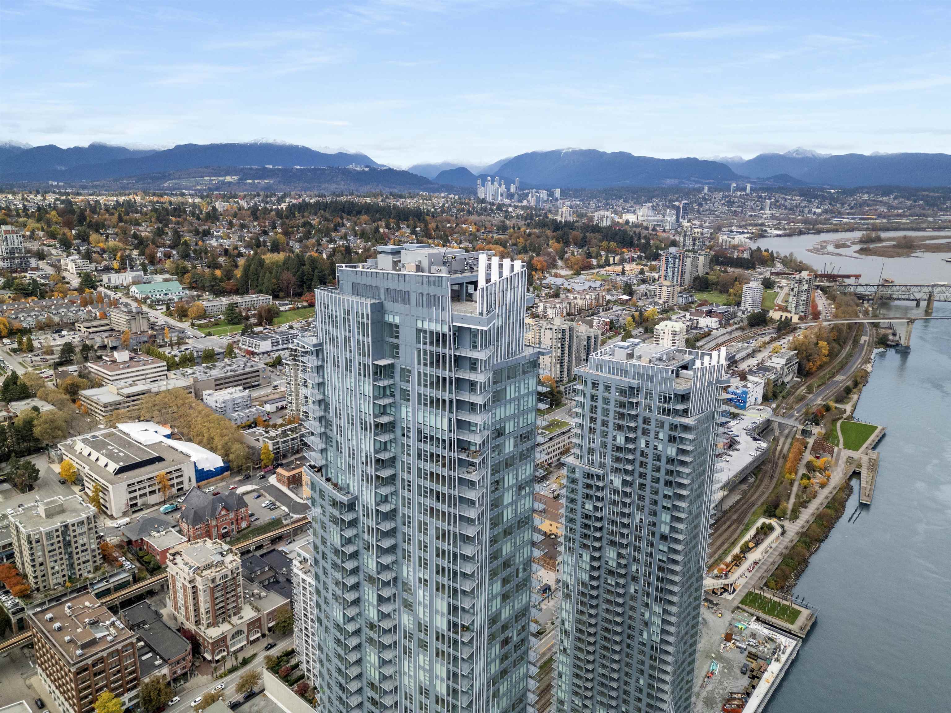 4008 680 QUAYSIDE DRIVE