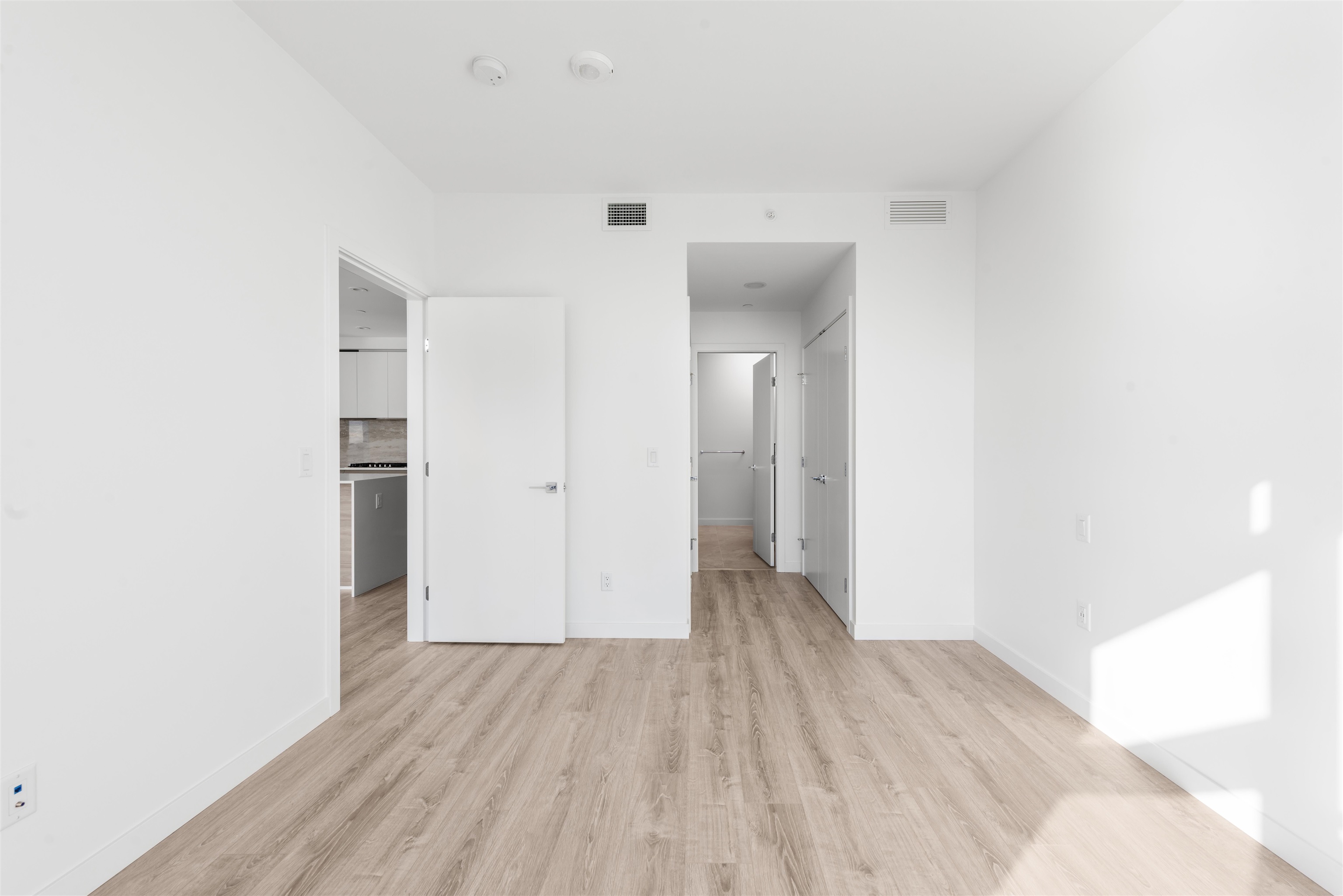 4008 680 QUAYSIDE DRIVE