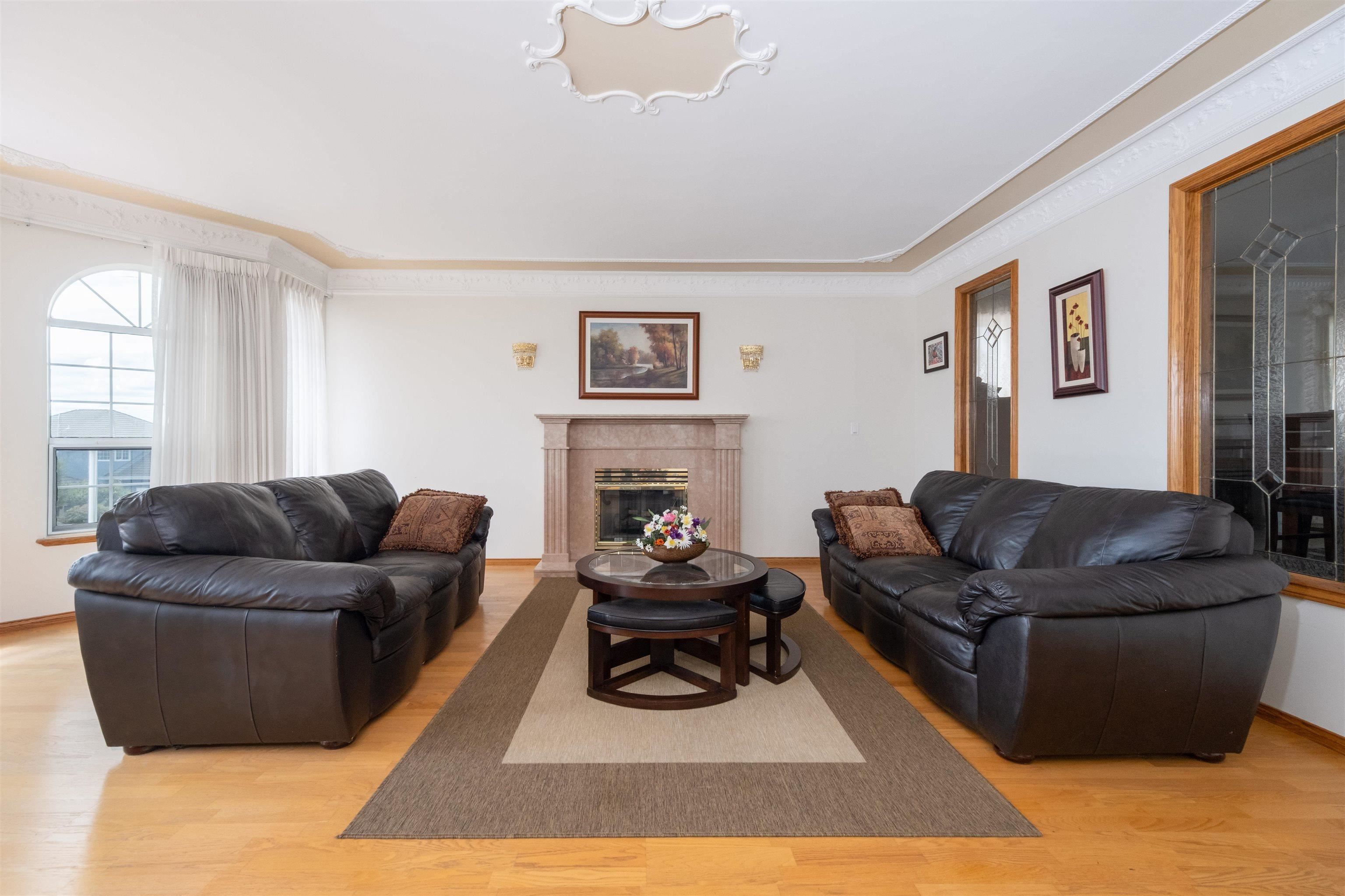 2248 SICAMOUS AVENUE