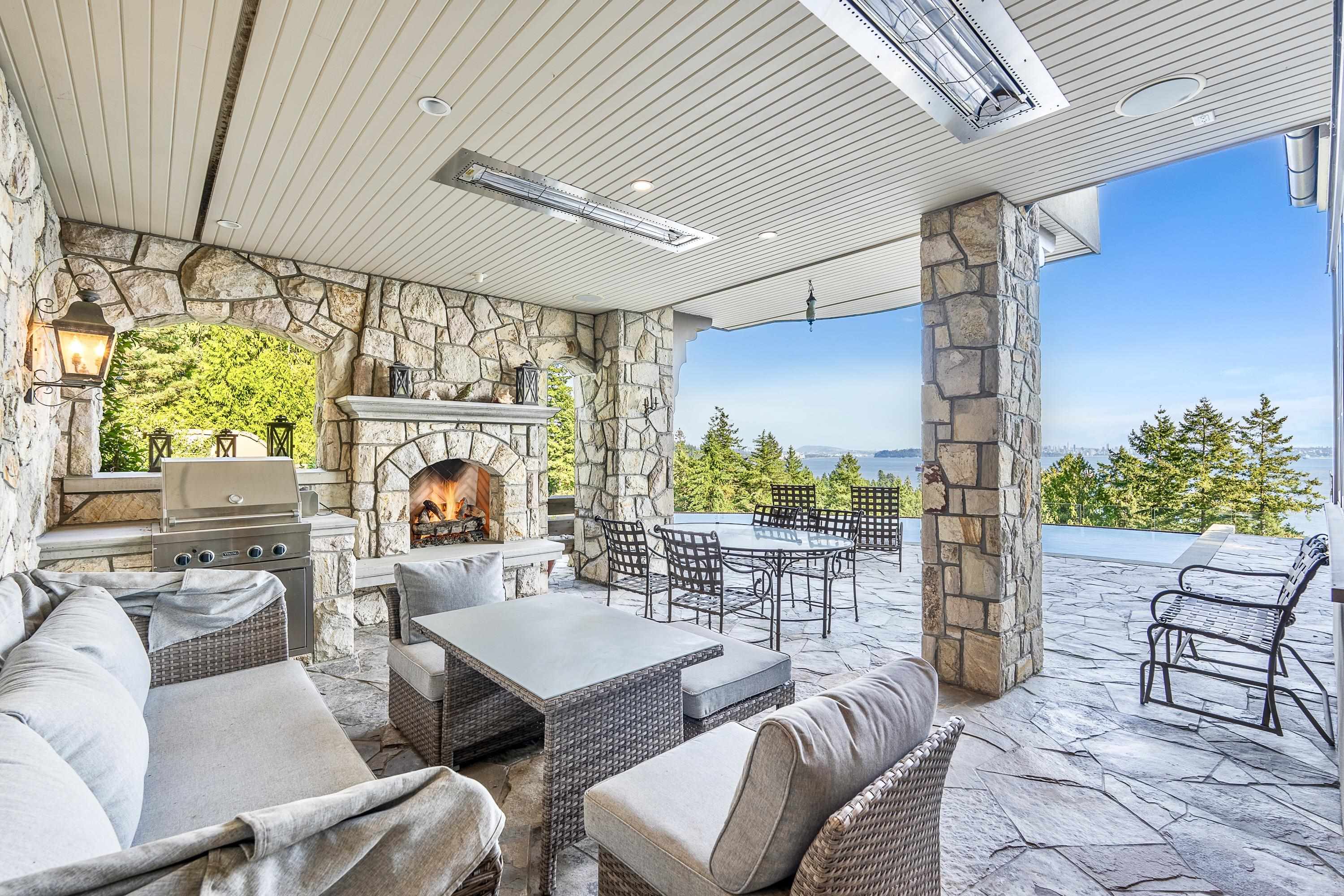 4672 CLOVELLY WALK