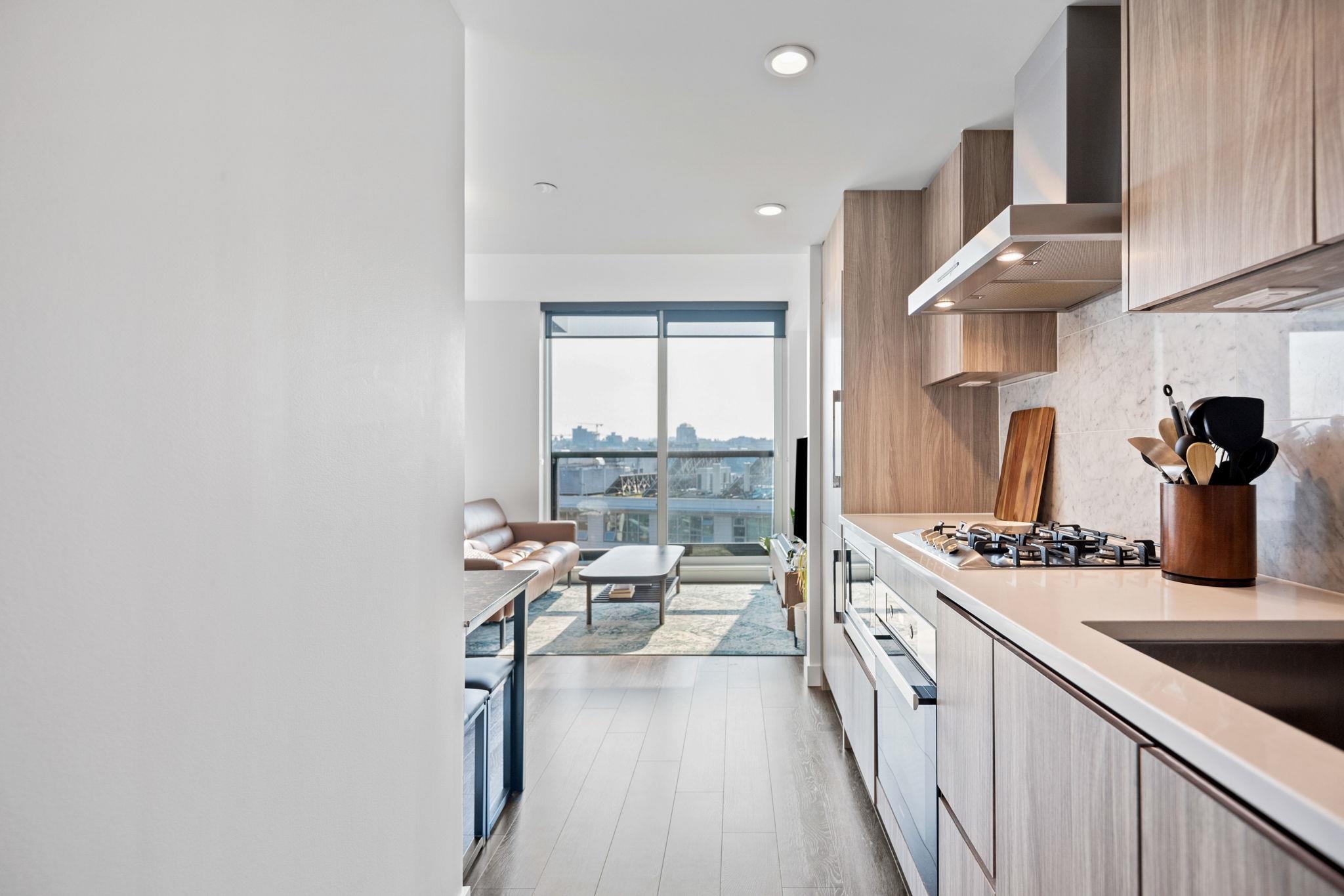 1501 1768 COOK STREET