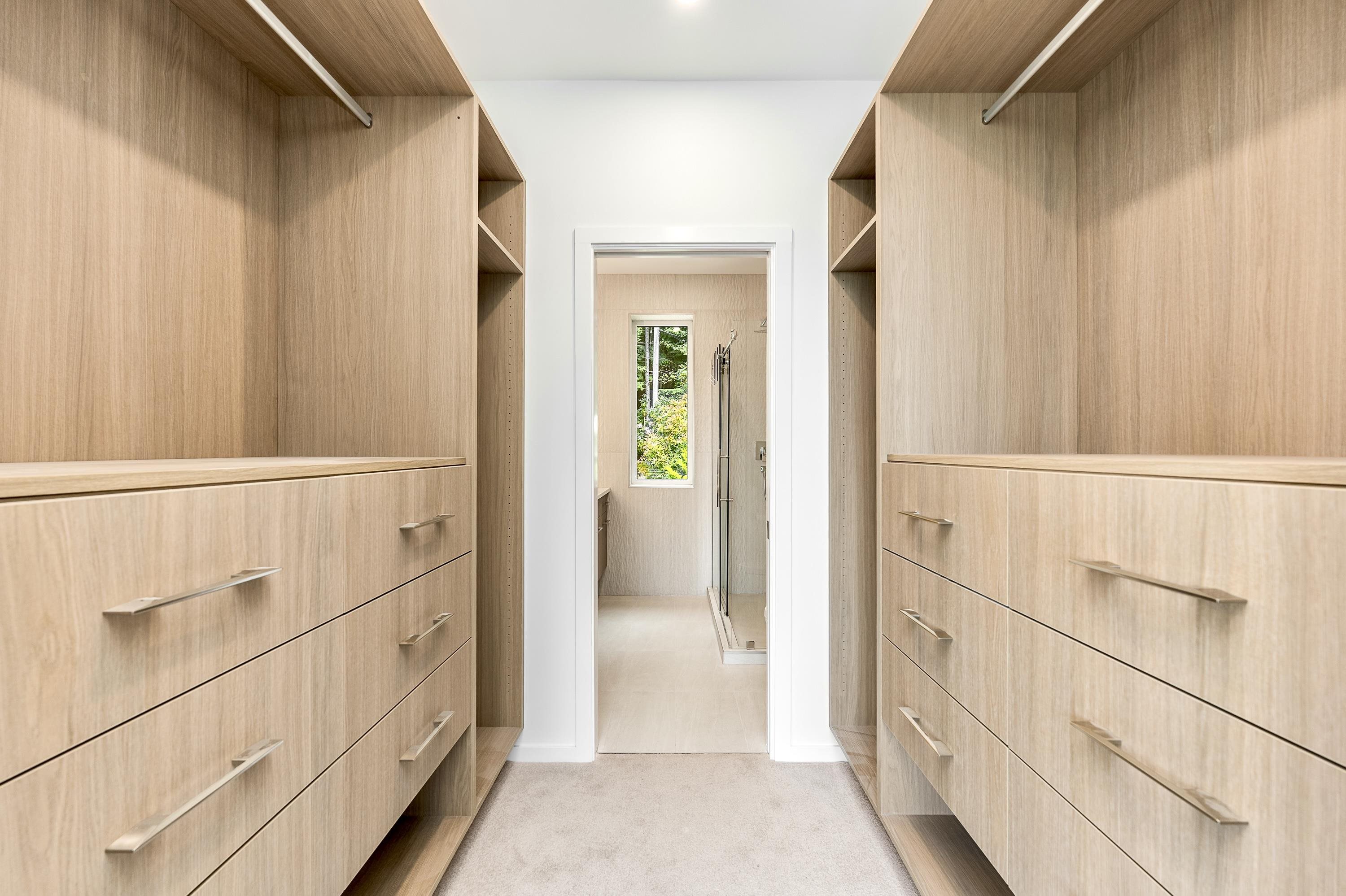 971 MARINE DRIVE