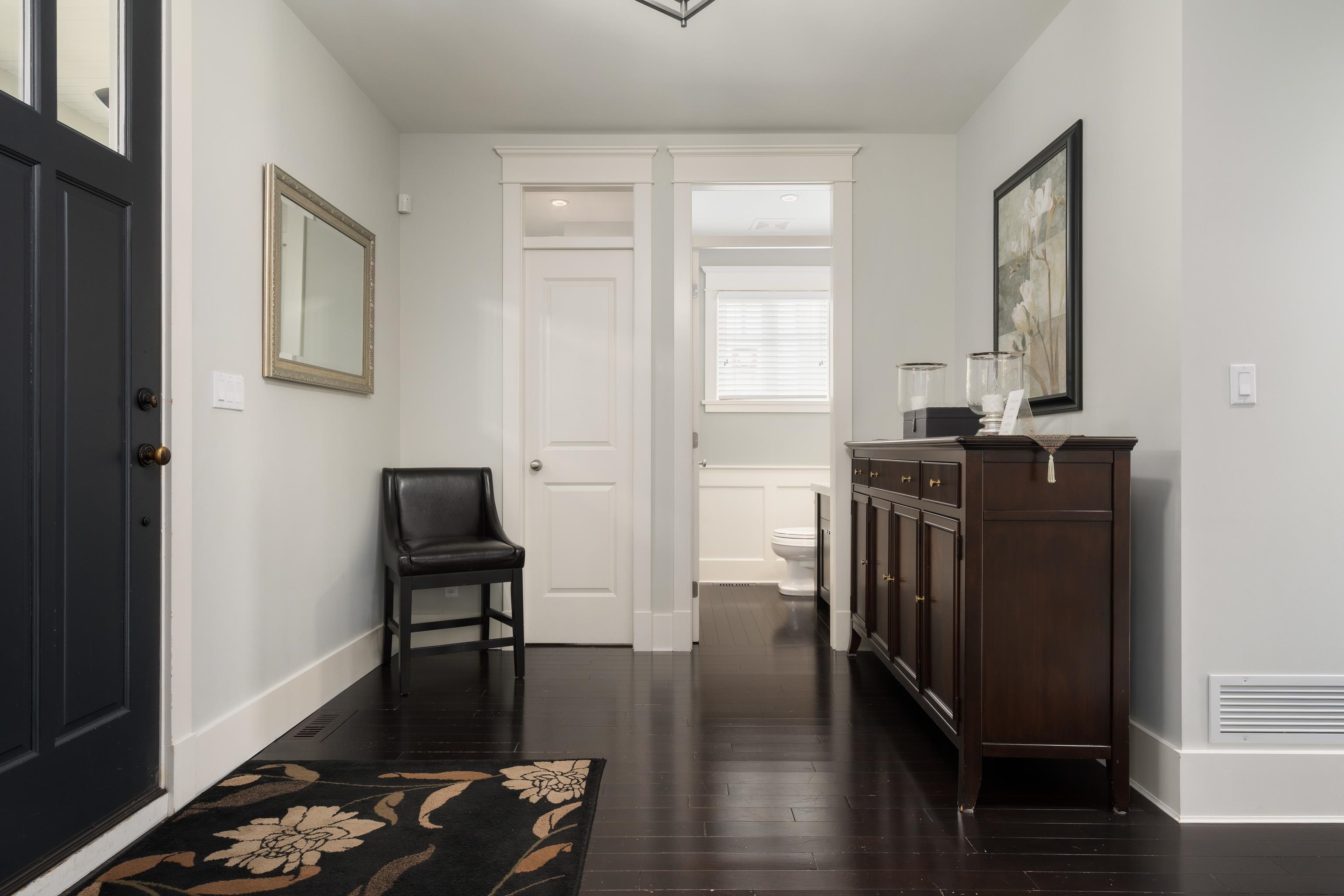 3955 DUNDAS STREET