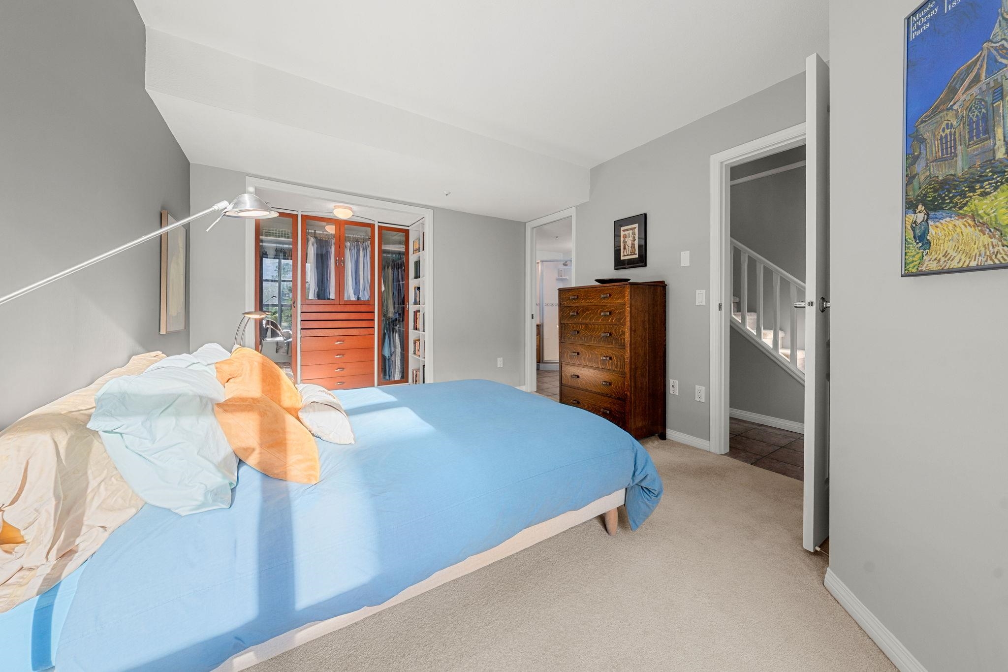 207 669 W 7TH AVENUE