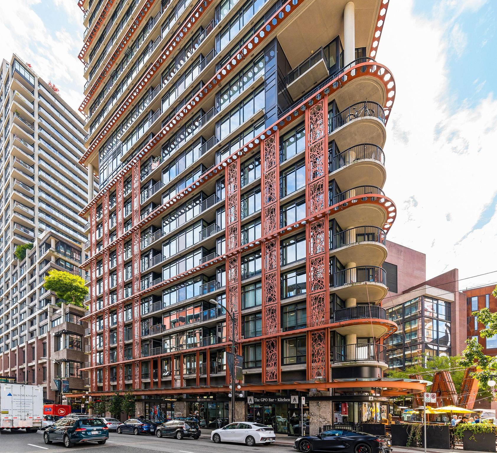 2102 128 W CORDOVA STREET