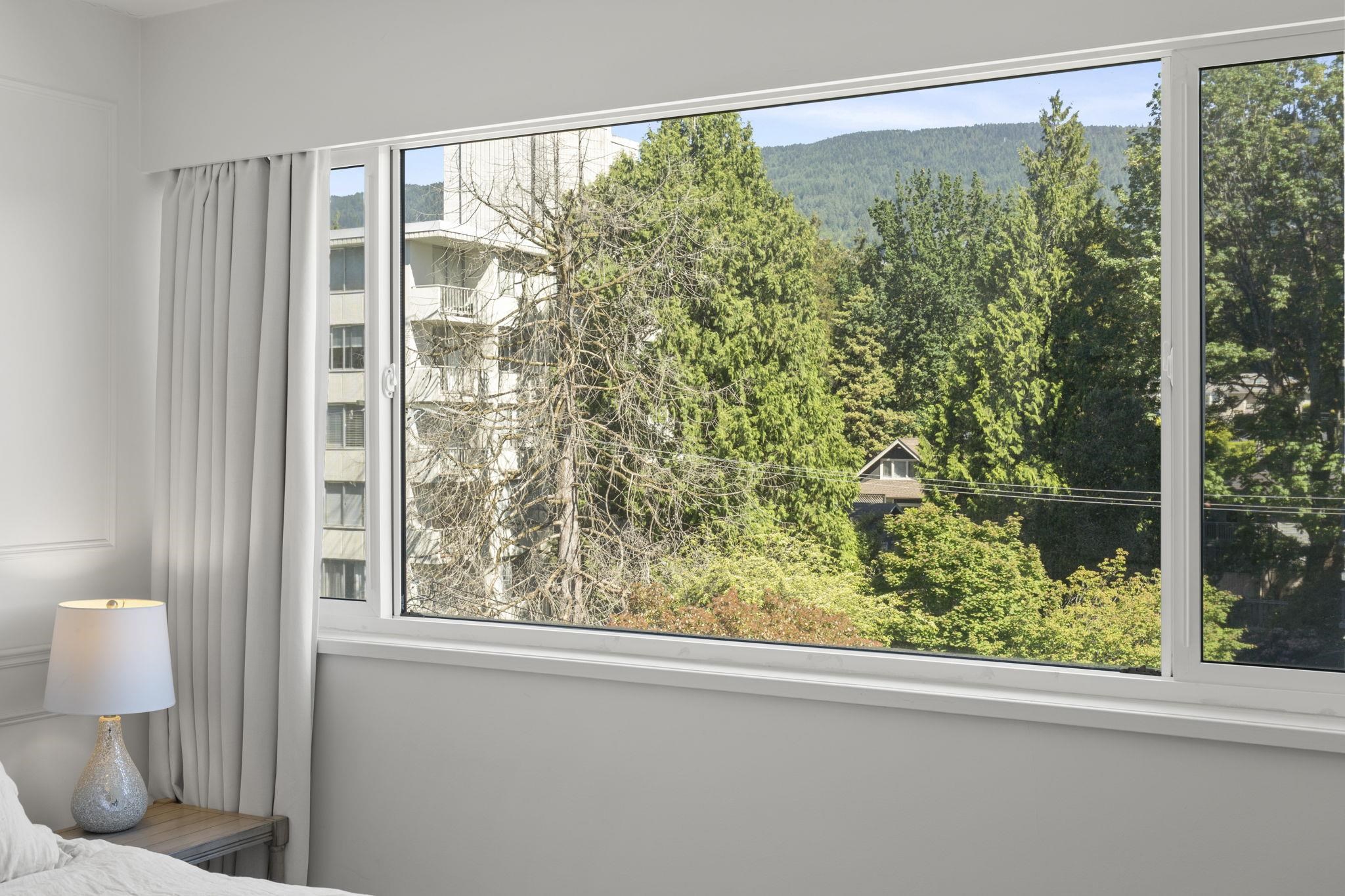 504 1750 ESQUIMALT AVENUE