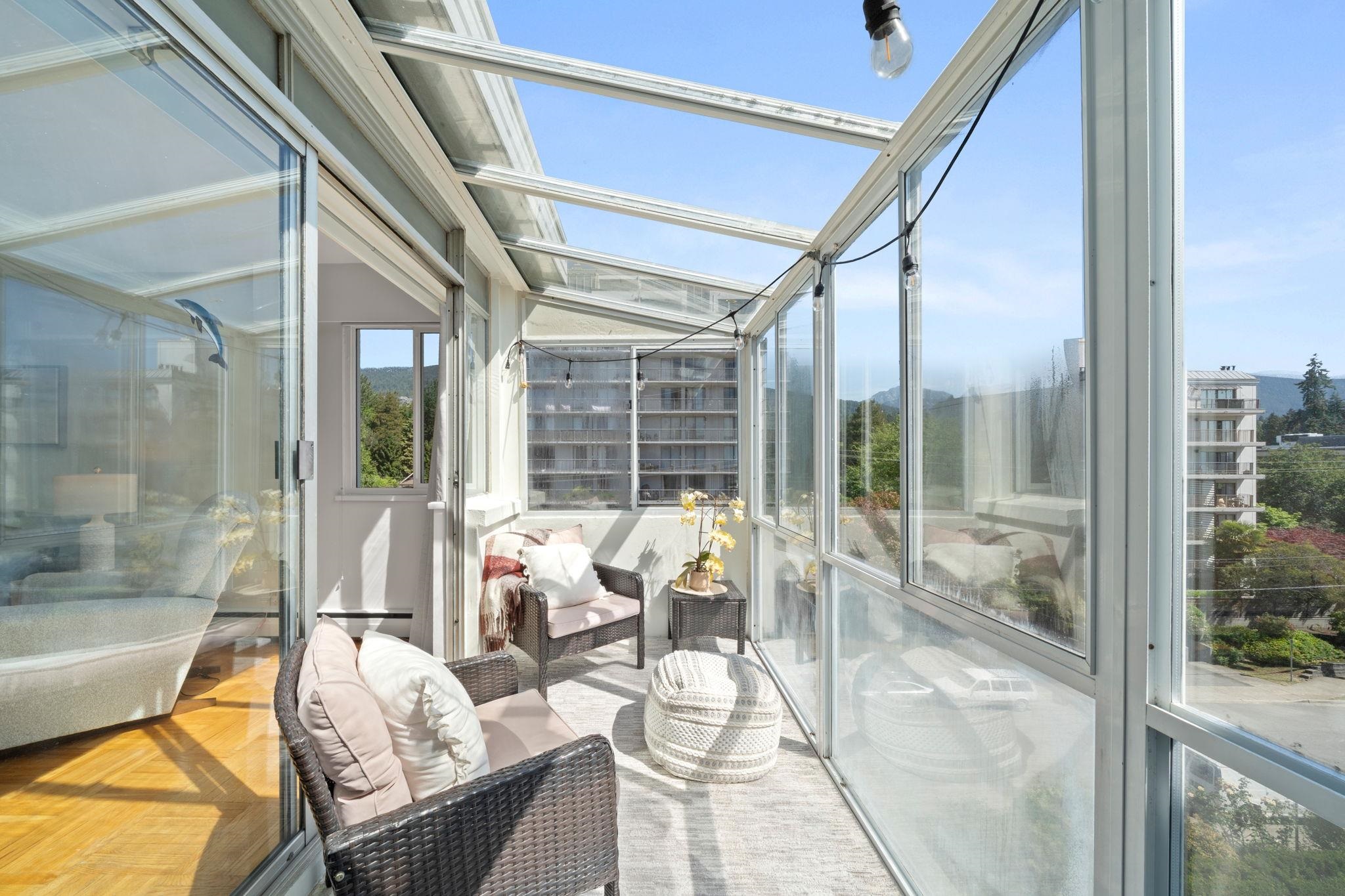 504 1750 ESQUIMALT AVENUE