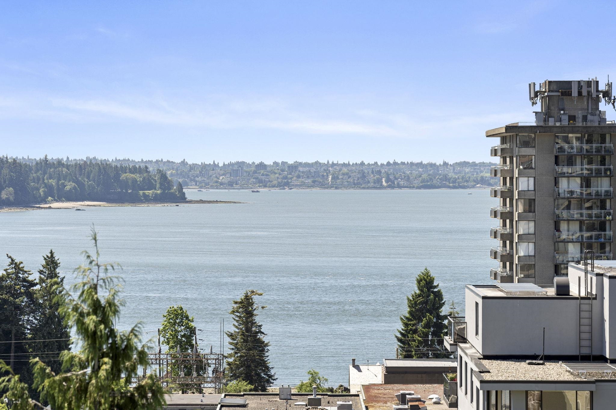 504 1750 ESQUIMALT AVENUE