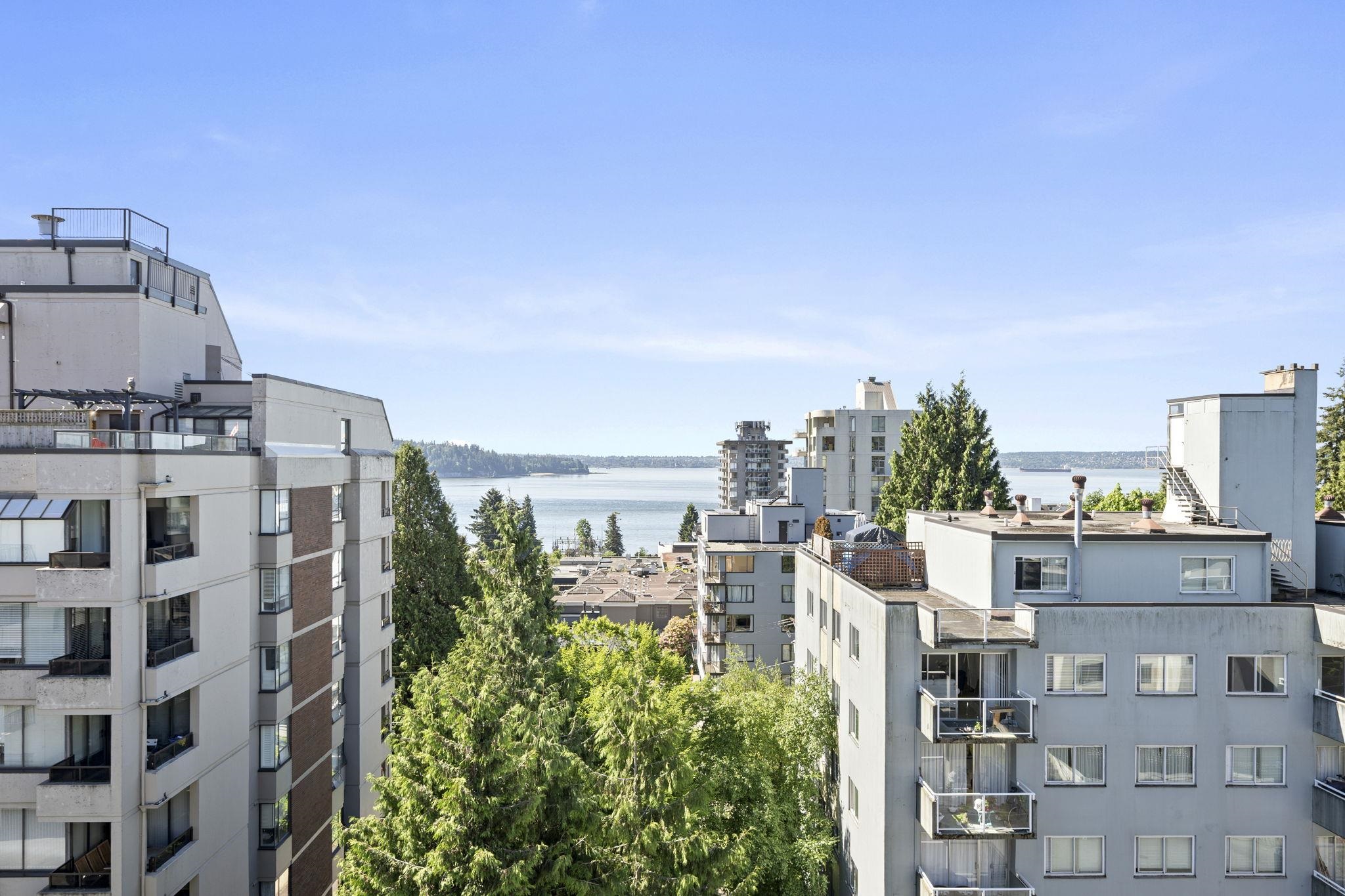 504 1750 ESQUIMALT AVENUE
