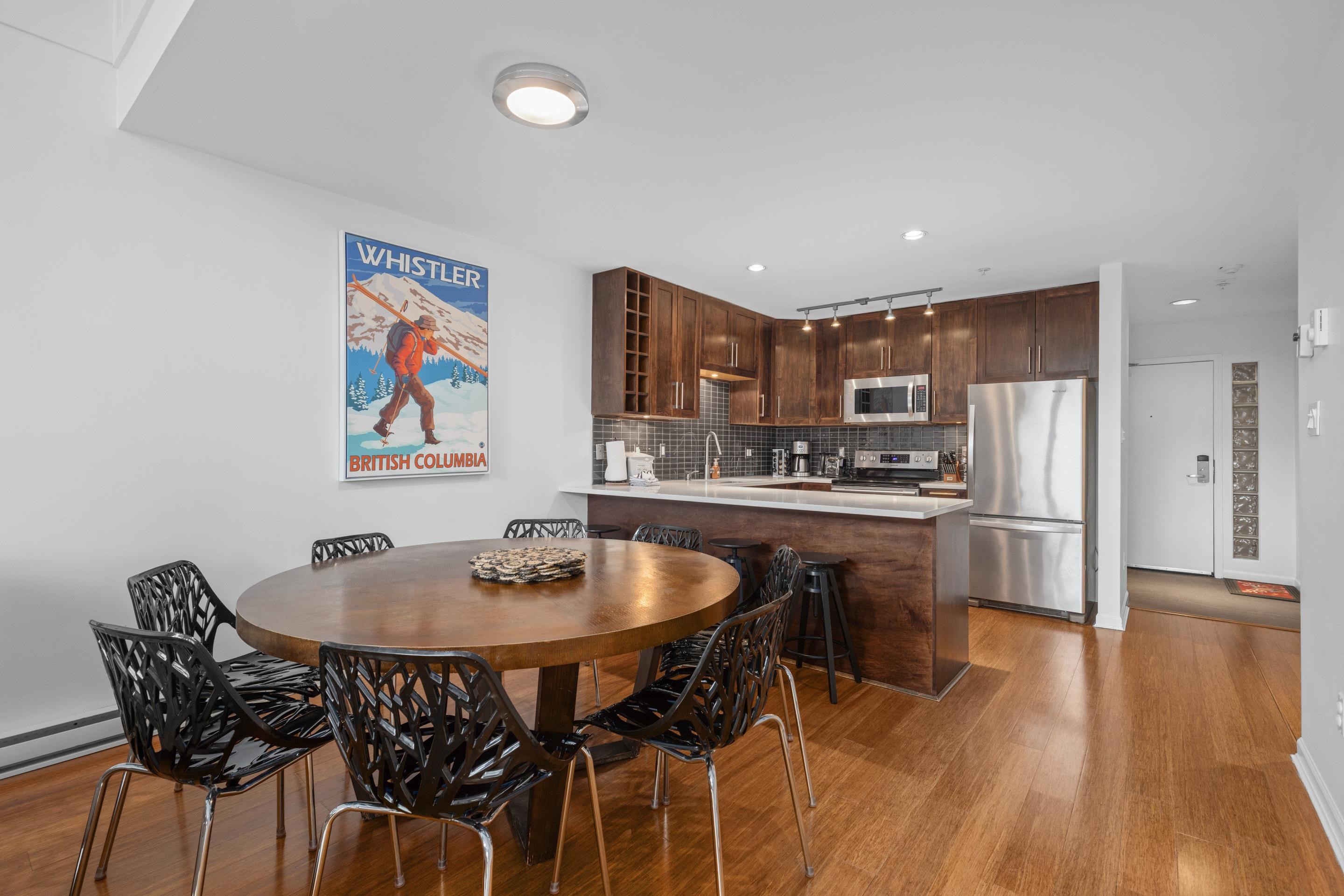 302 3212 BLUEBERRY DRIVE