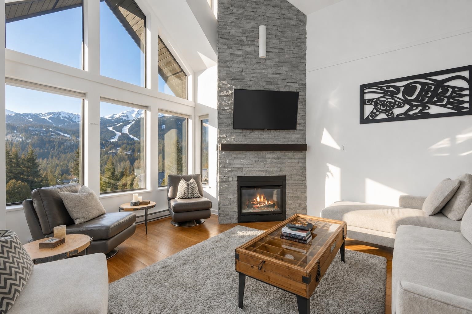 302 3212 BLUEBERRY DRIVE