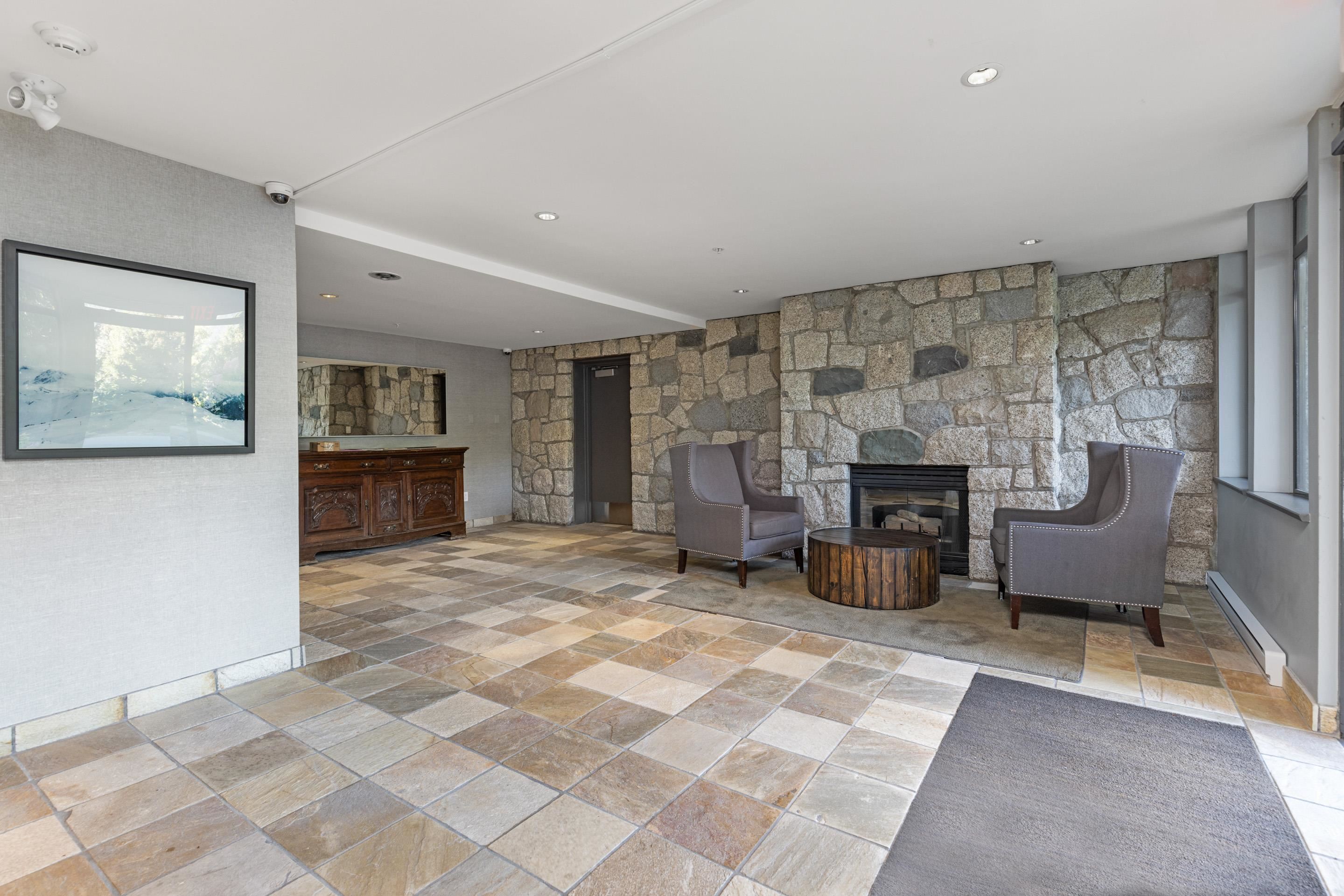 302 3212 BLUEBERRY DRIVE