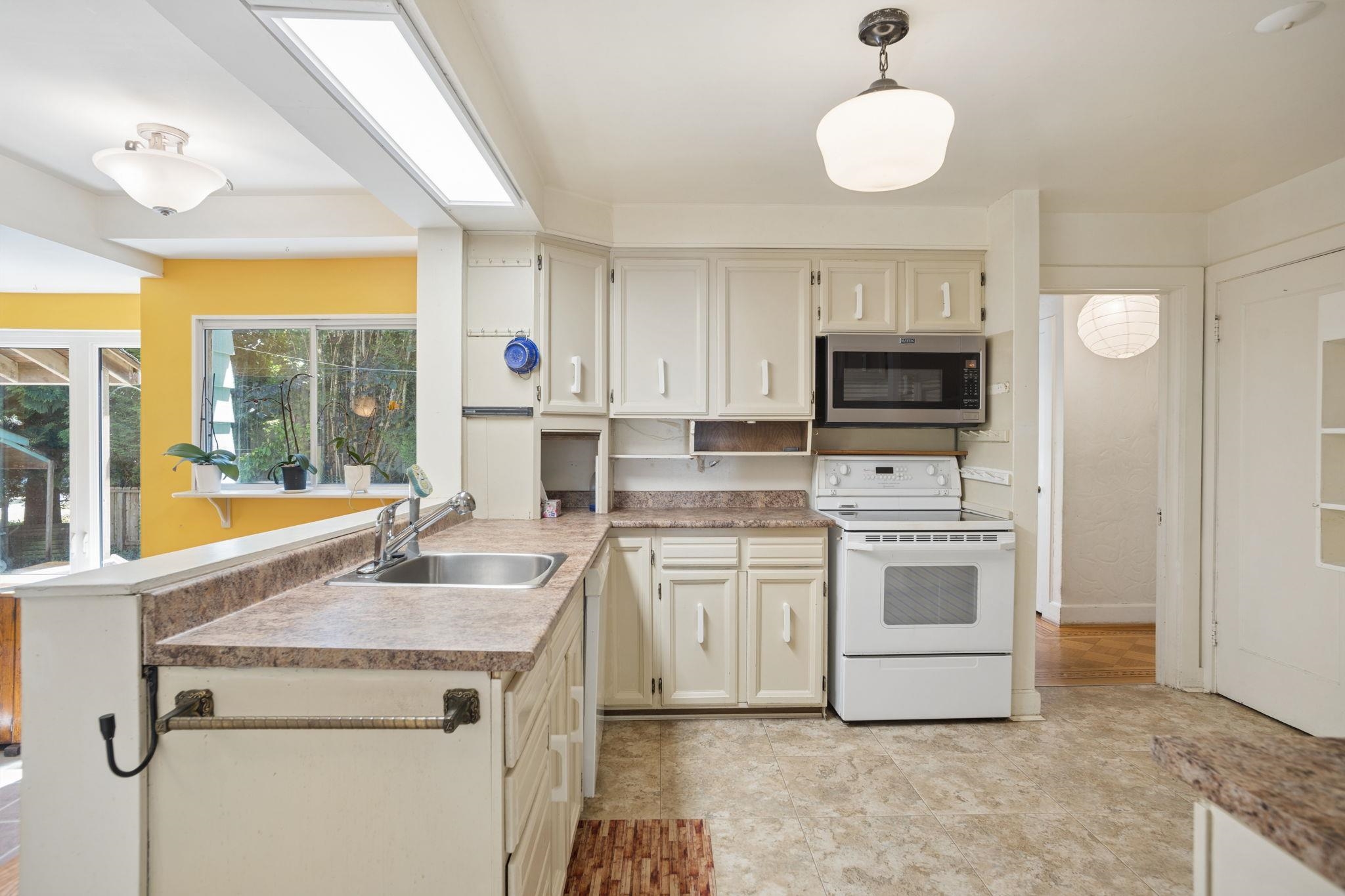 1844 ACADIA ROAD