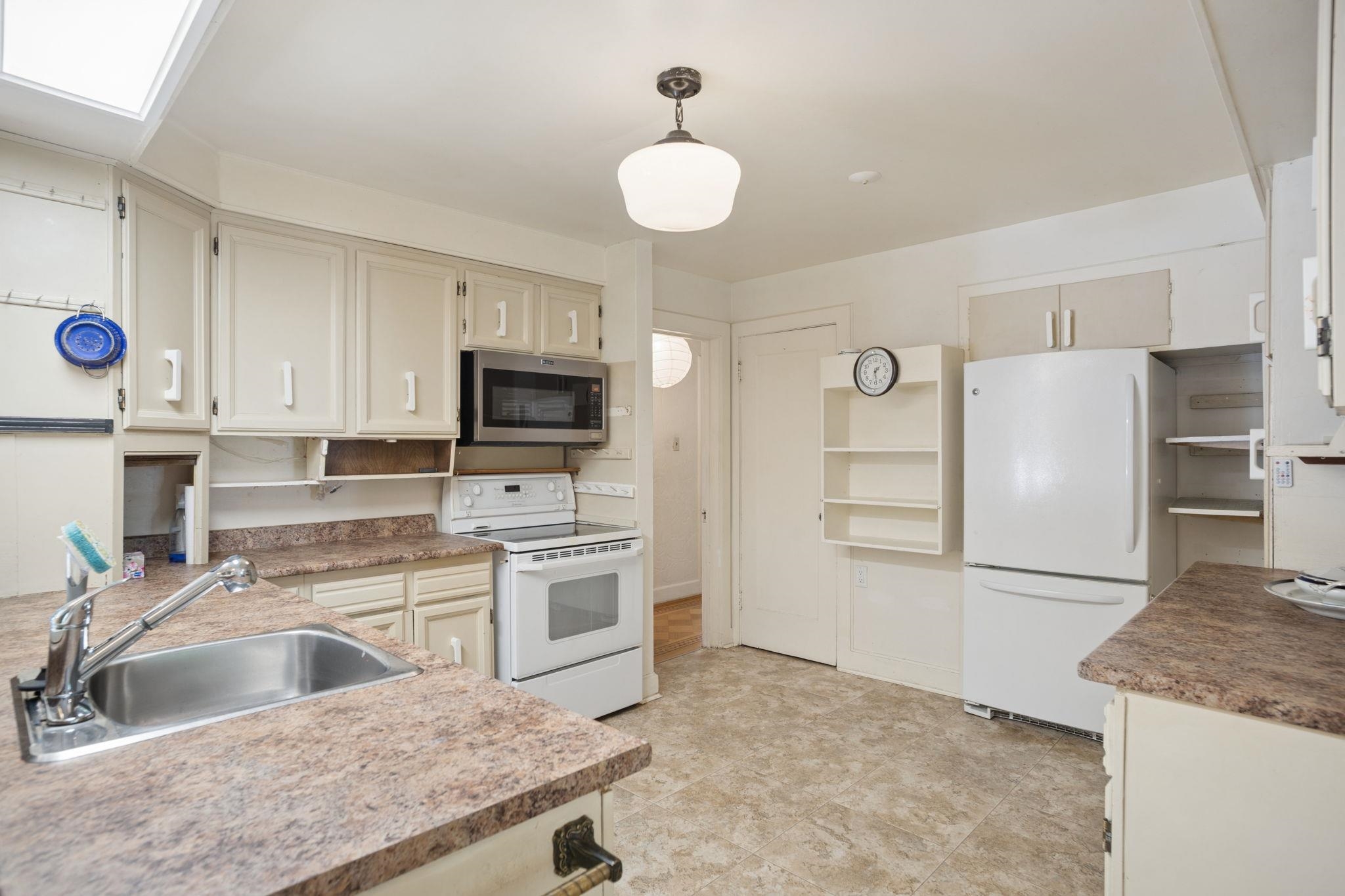 1844 ACADIA ROAD