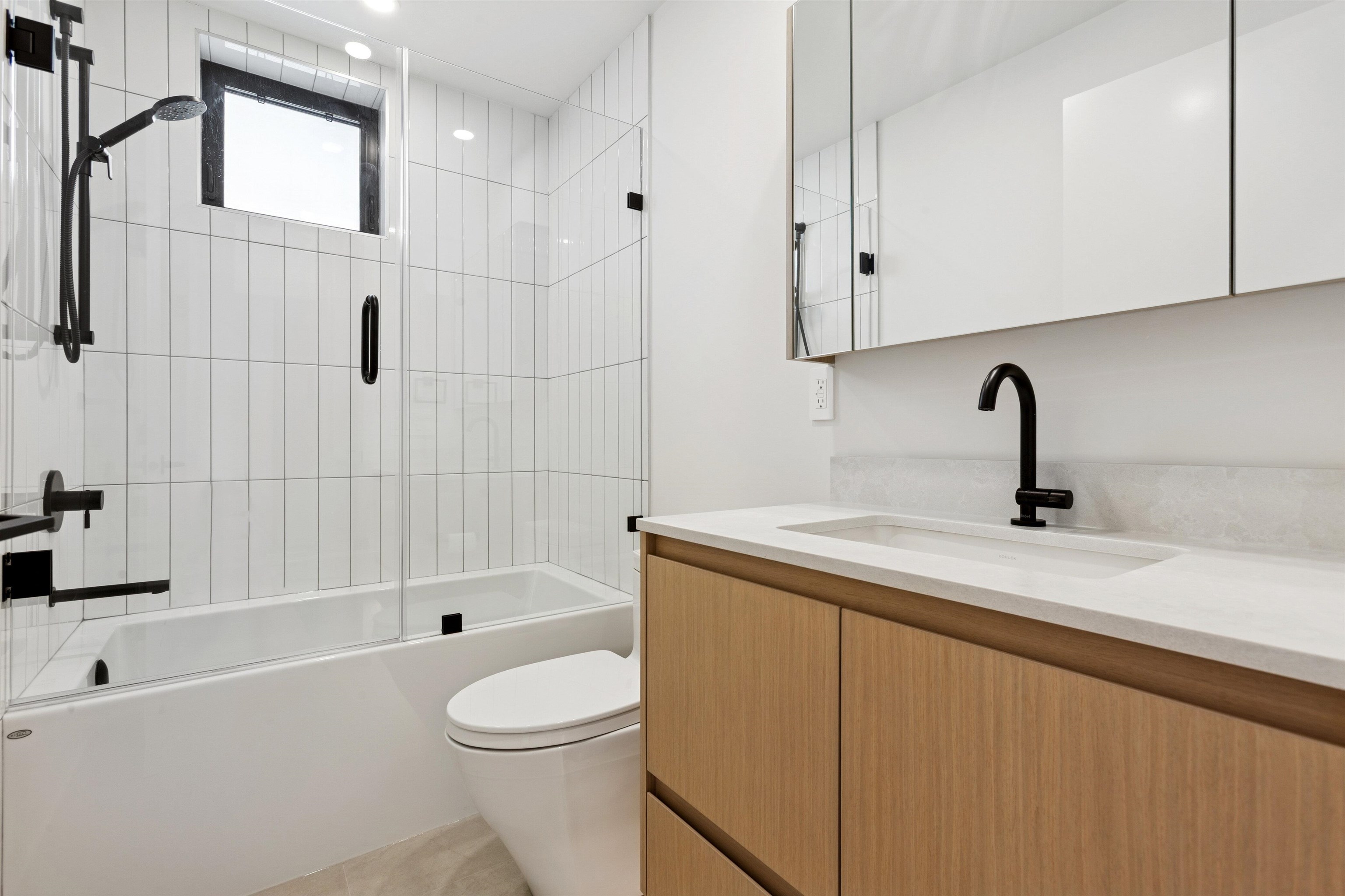 2130 QUALICUM DRIVE