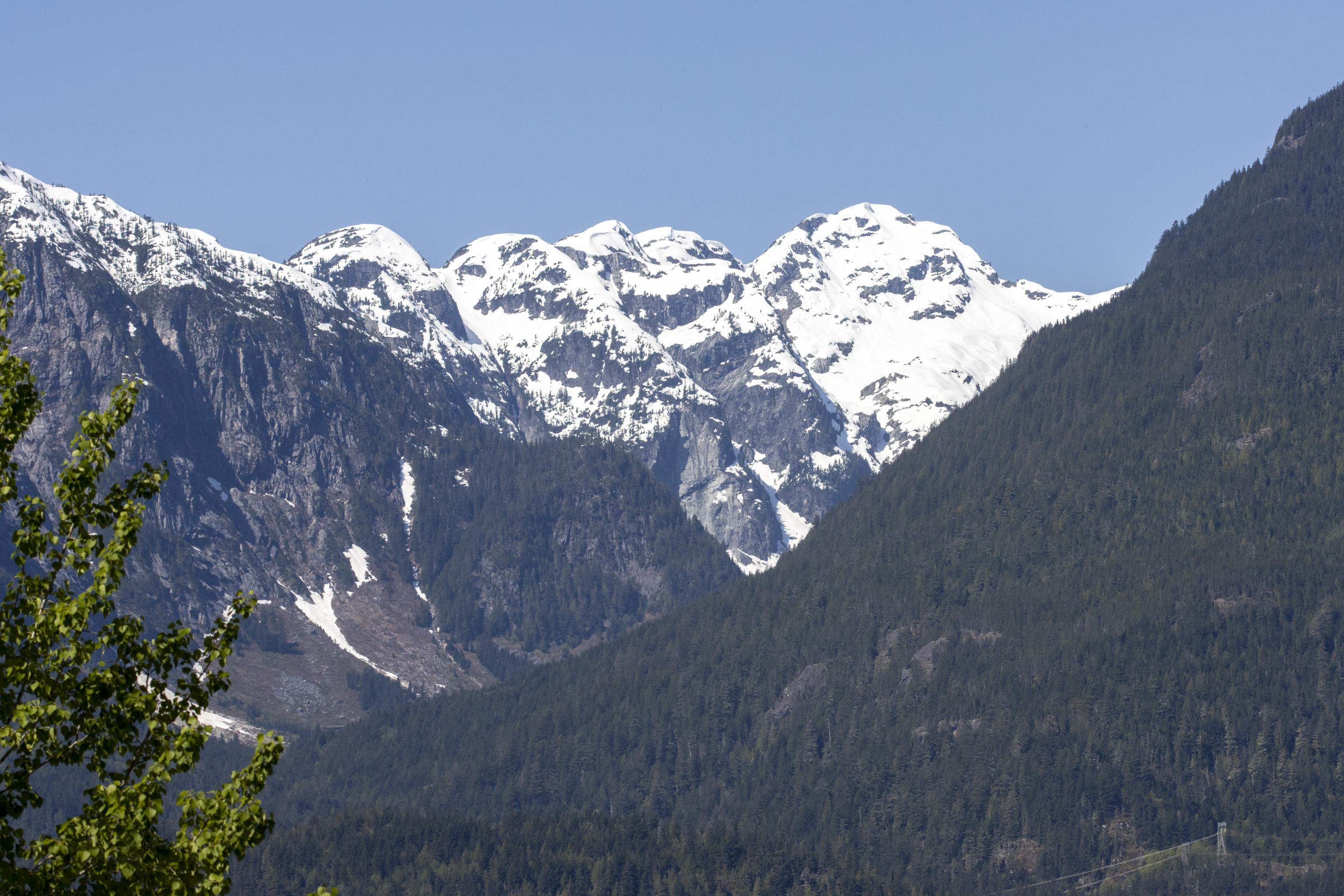 6 1024 GLACIER VIEW DRIVE