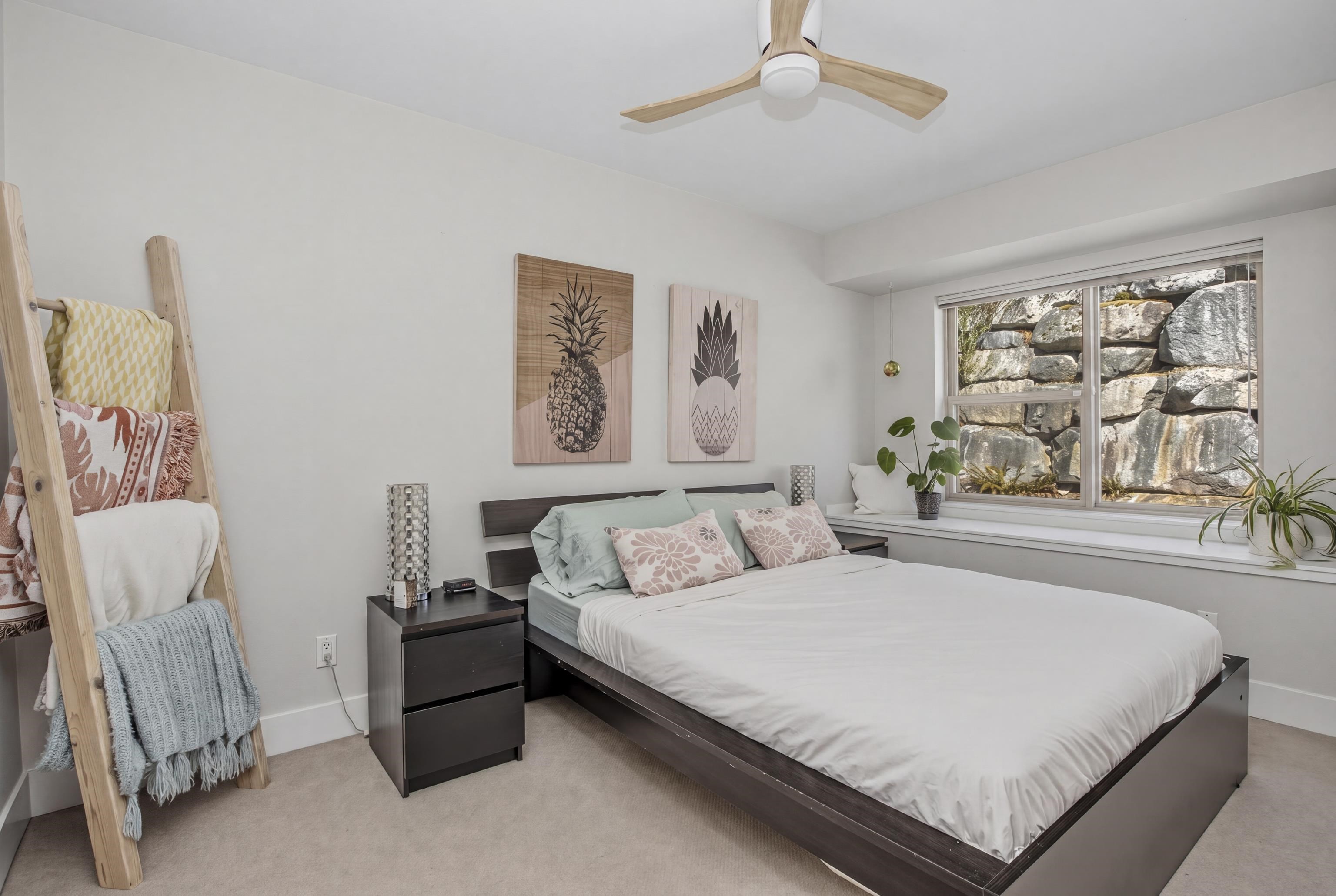 6 1024 GLACIER VIEW DRIVE