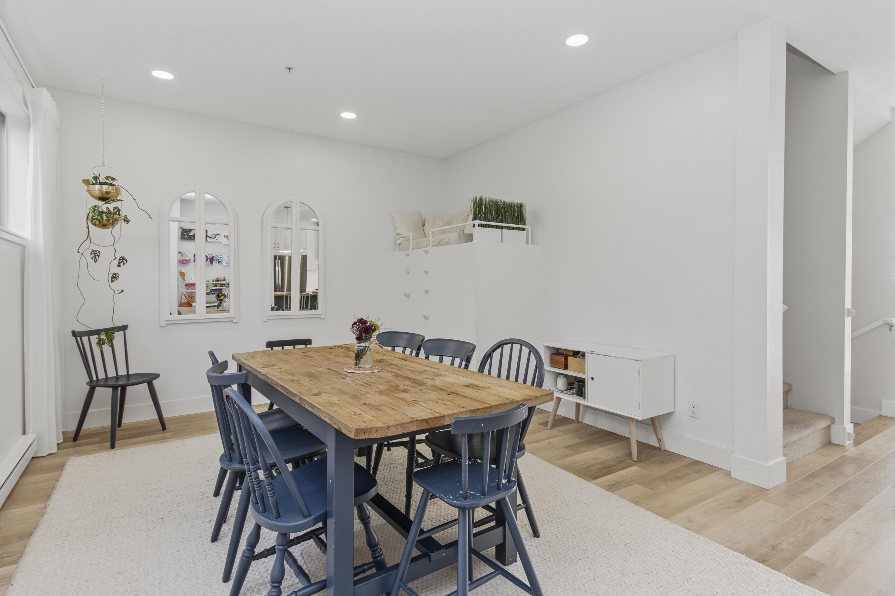 6 1024 GLACIER VIEW DRIVE