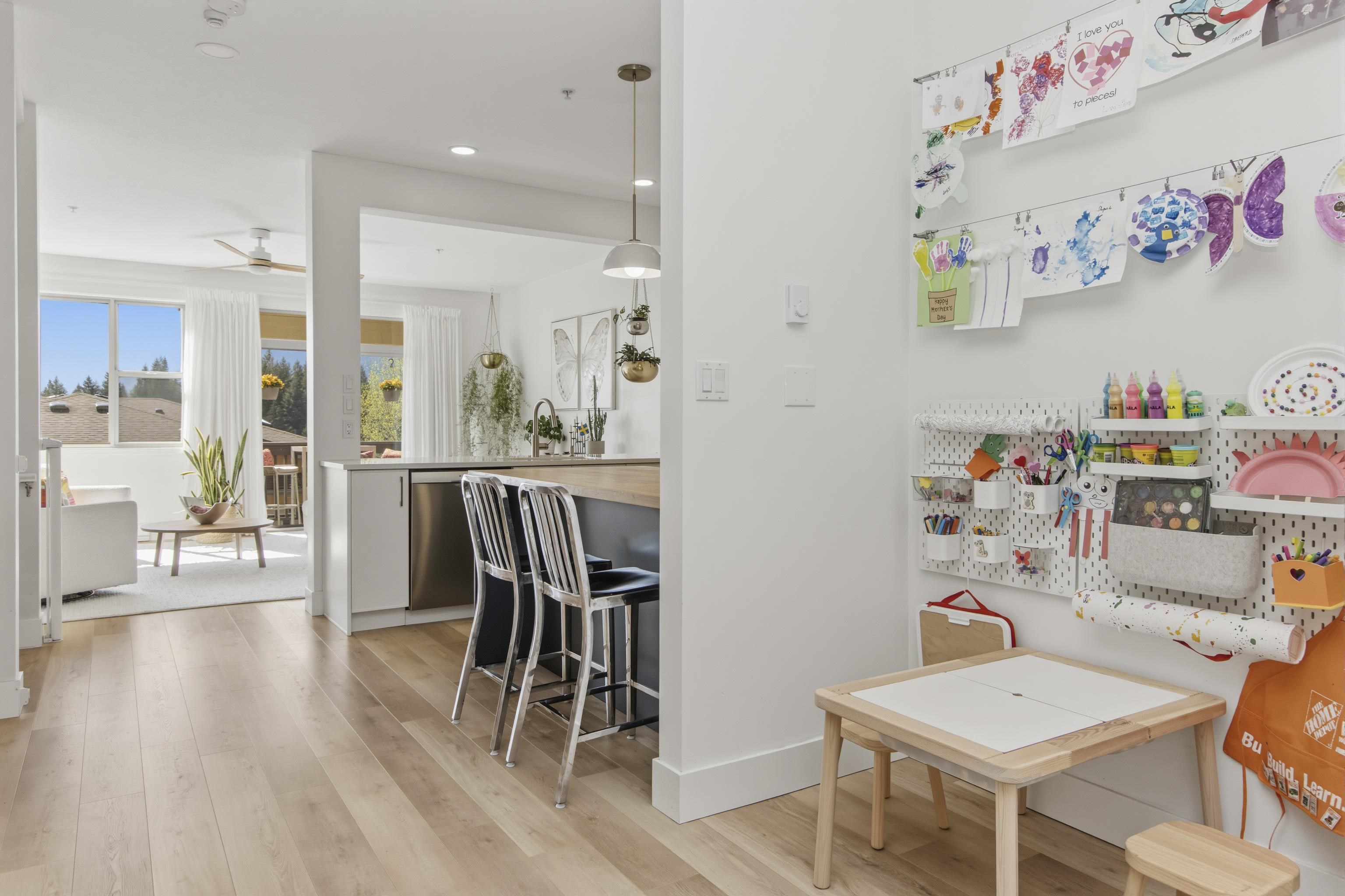 6 1024 GLACIER VIEW DRIVE