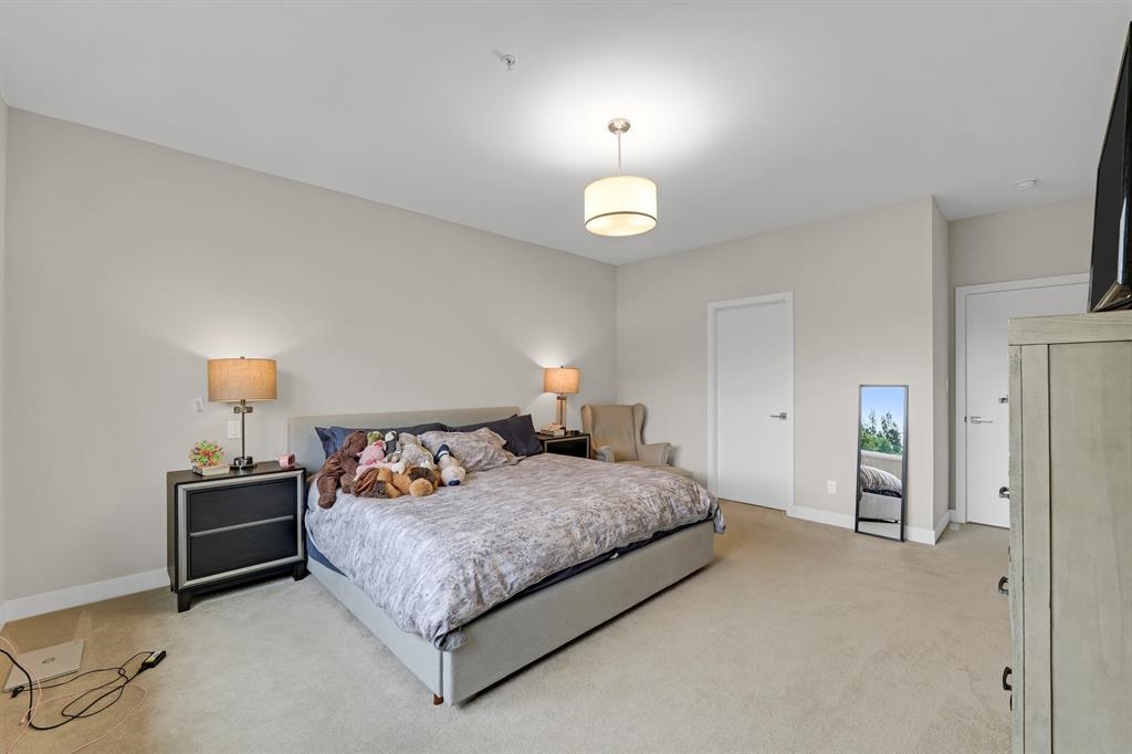 39340 FALCON CRESCENT