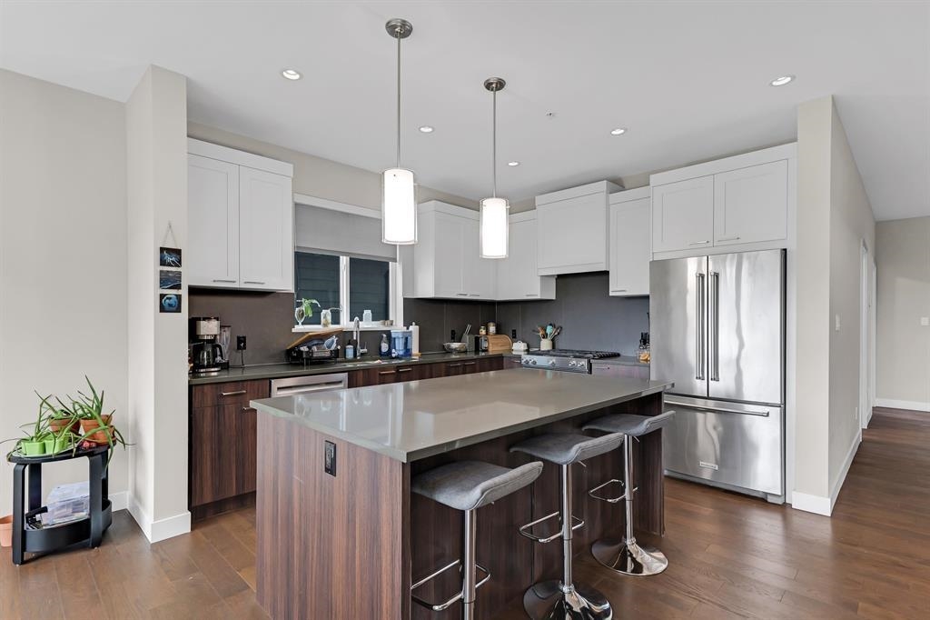 39340 FALCON CRESCENT