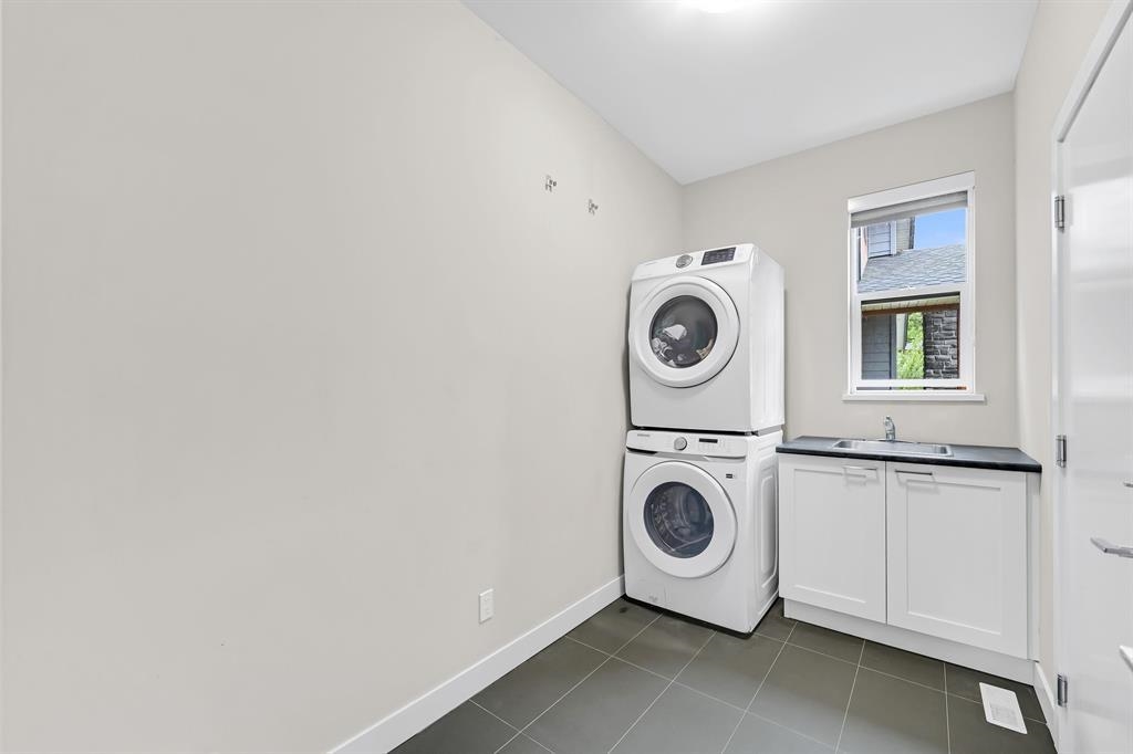 39340 FALCON CRESCENT