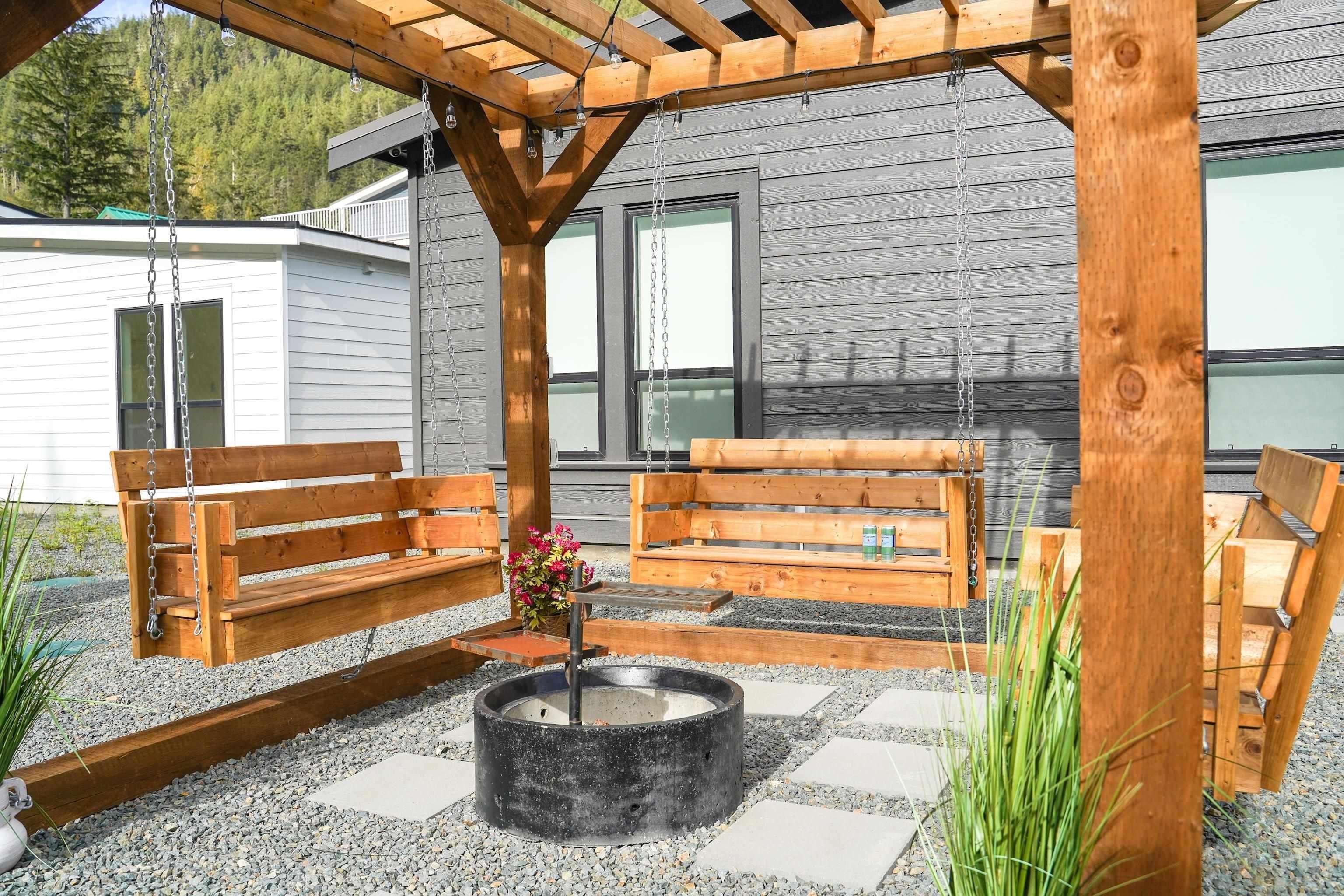 HG 184 71384 GROVE PLACE
